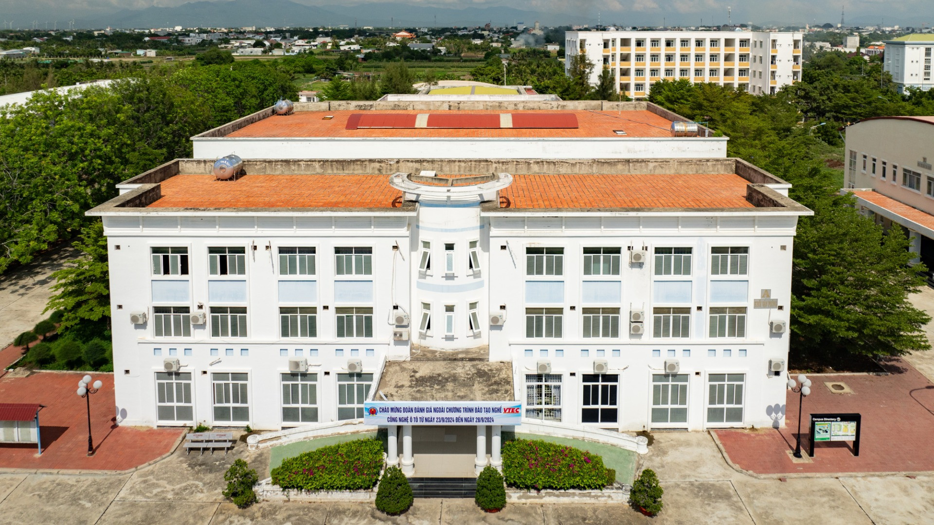 Quang cảnh Trường Cao đẳng nghề Ninh Thuận.