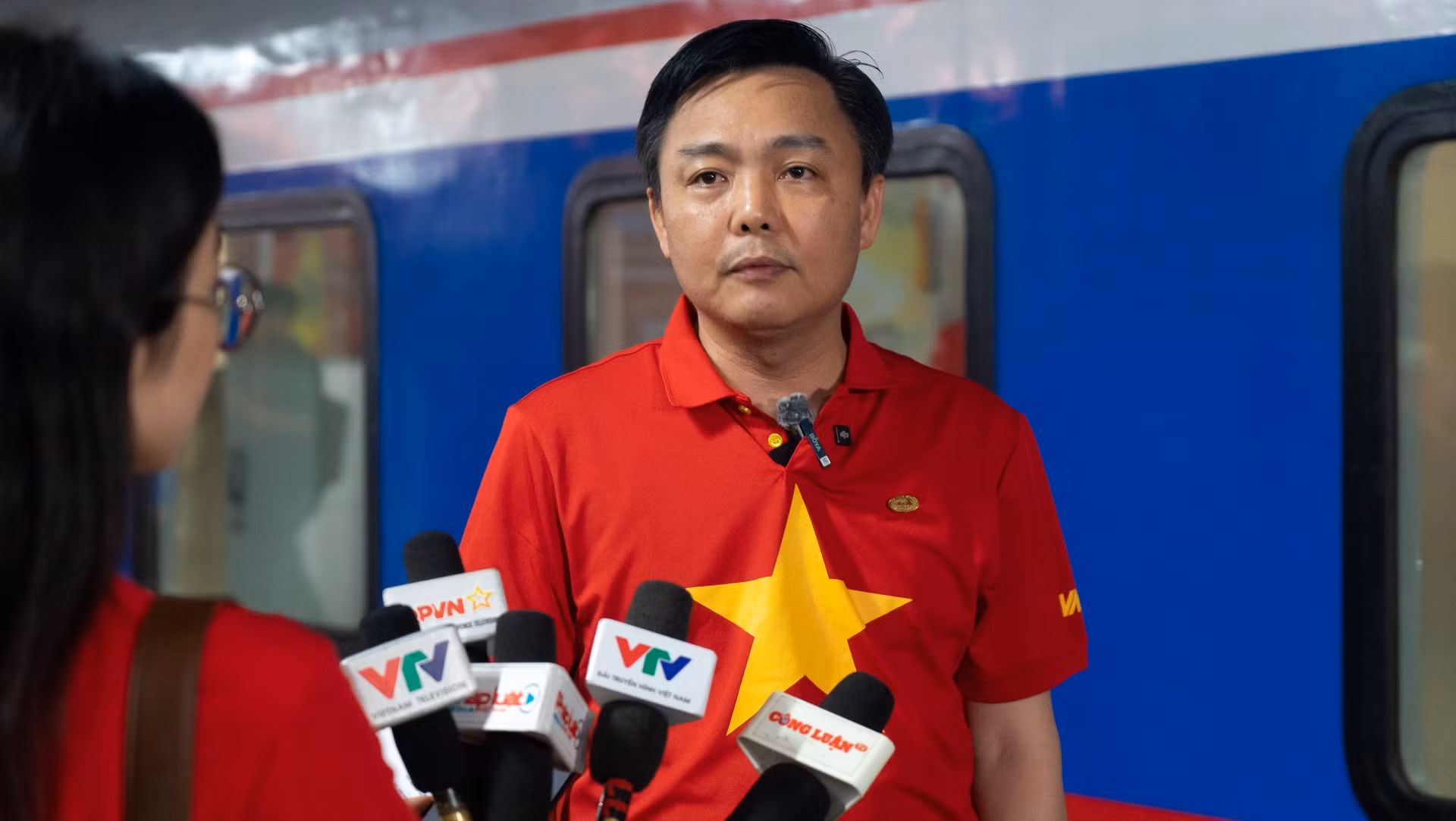 Ông Hoàng Gia Khánh - Tổng Giám đốc Tổng công ty Đường sắt Việt Nam chia sẻ về ý nghĩa của hành trình Đoàn tàu Thống nhất. (Ảnh: TRUNG HƯNG)