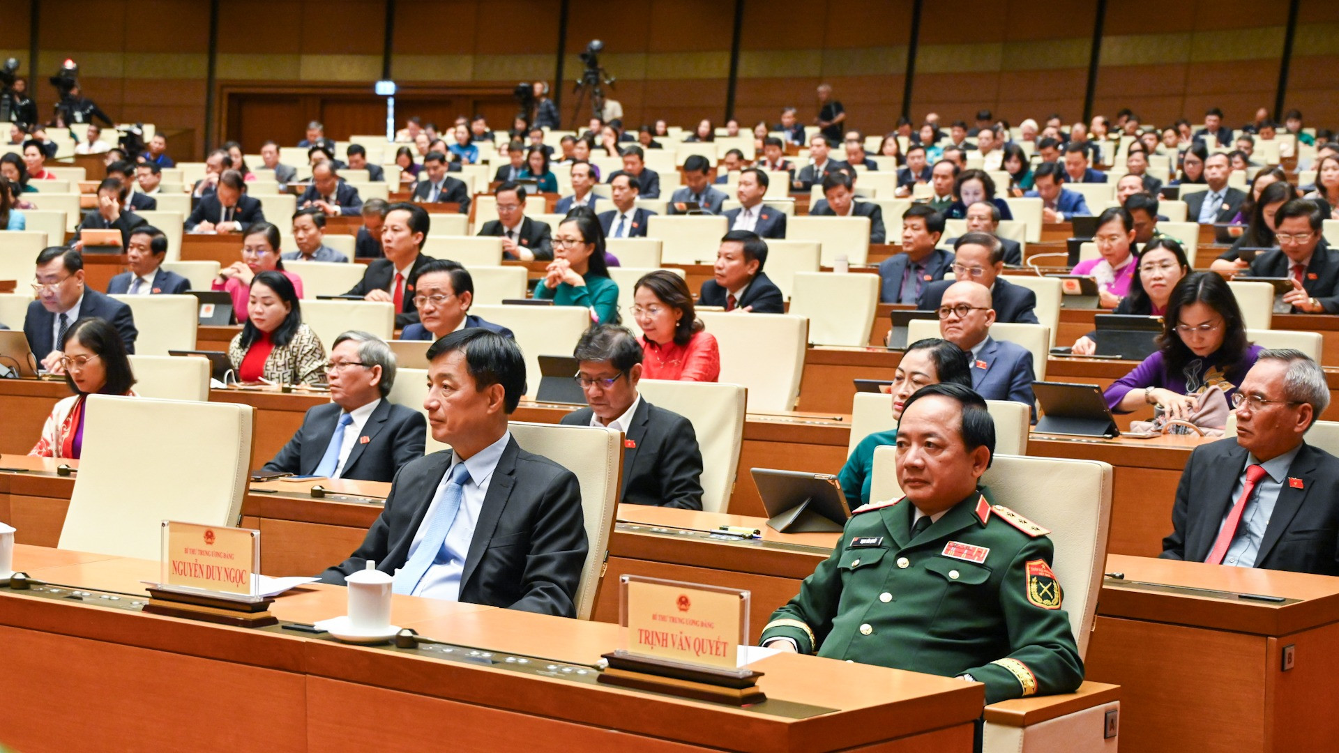 Các đại biểu Quốc hội tại Kỳ họp thứ 8, Quốc hội khóa XV. (Ảnh: DUY LINH)