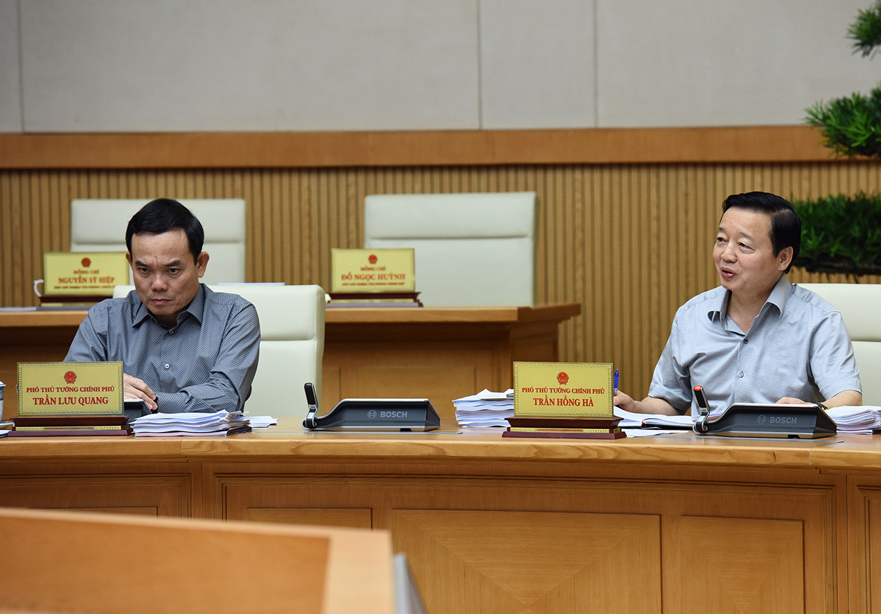 Phó Thủ tướng Trần Hồng Hà phát biểu ý kiến.