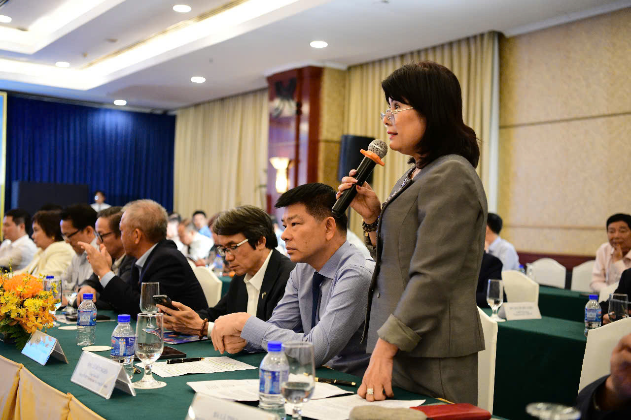 Bà Lã Thị Lan, Tổng Giám đốc Tập đoàn Đầu tư Tiến Lộc phát biểu. (Ảnh: THẾ DƯƠNG)