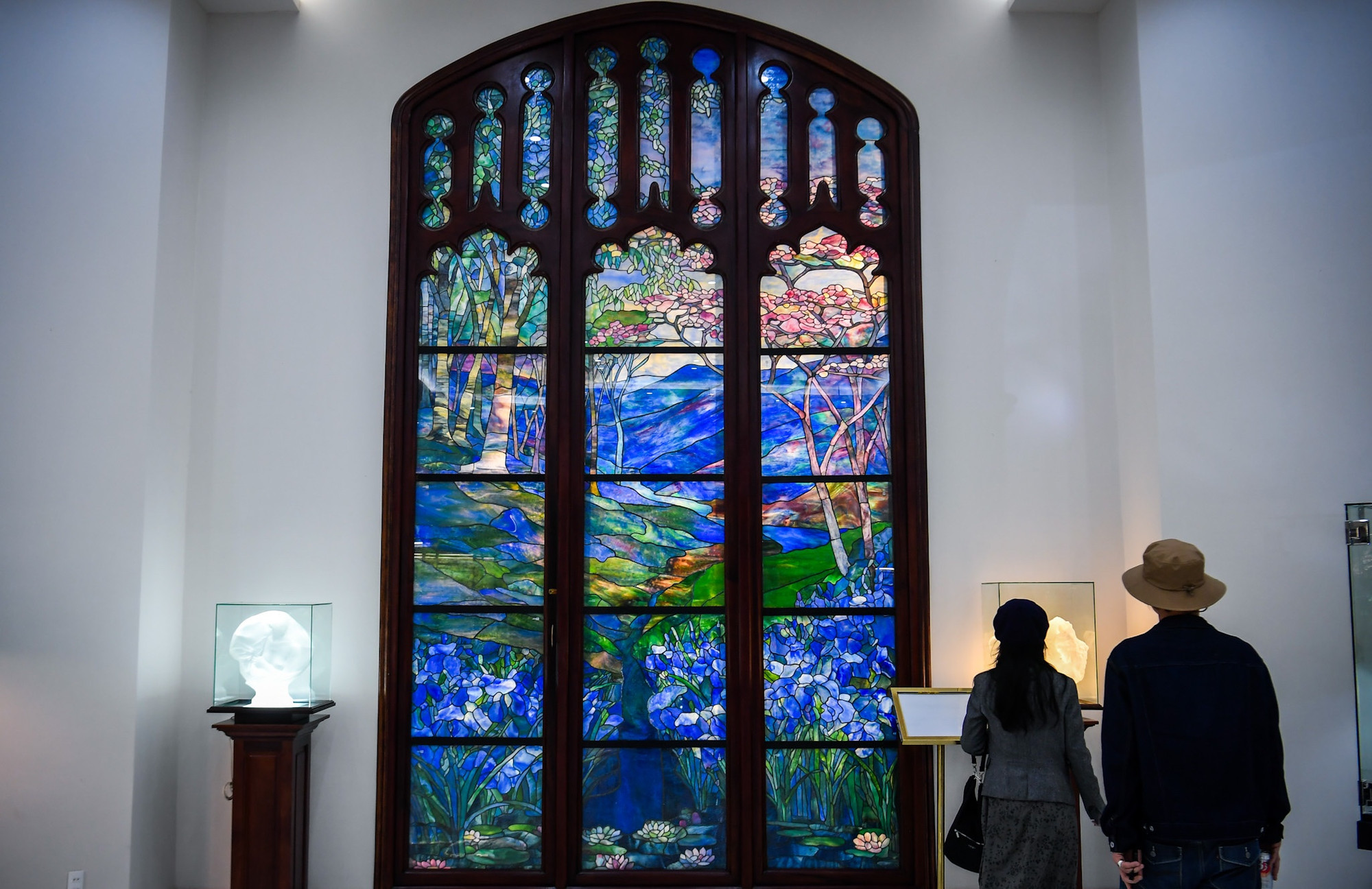 Sự ra đời của một bảo tàng nghệ thuật kính màu đầu tiên tại Việt Nam được kỳ vọng sẽ góp phần gìn giữ và phát huy giá trị của nghệ thuật kính màu, làm đa dạng hóa lĩnh vực bảo tồn và bảo tàng ở Việt Nam. (Ảnh: THÀNH ĐẠT)