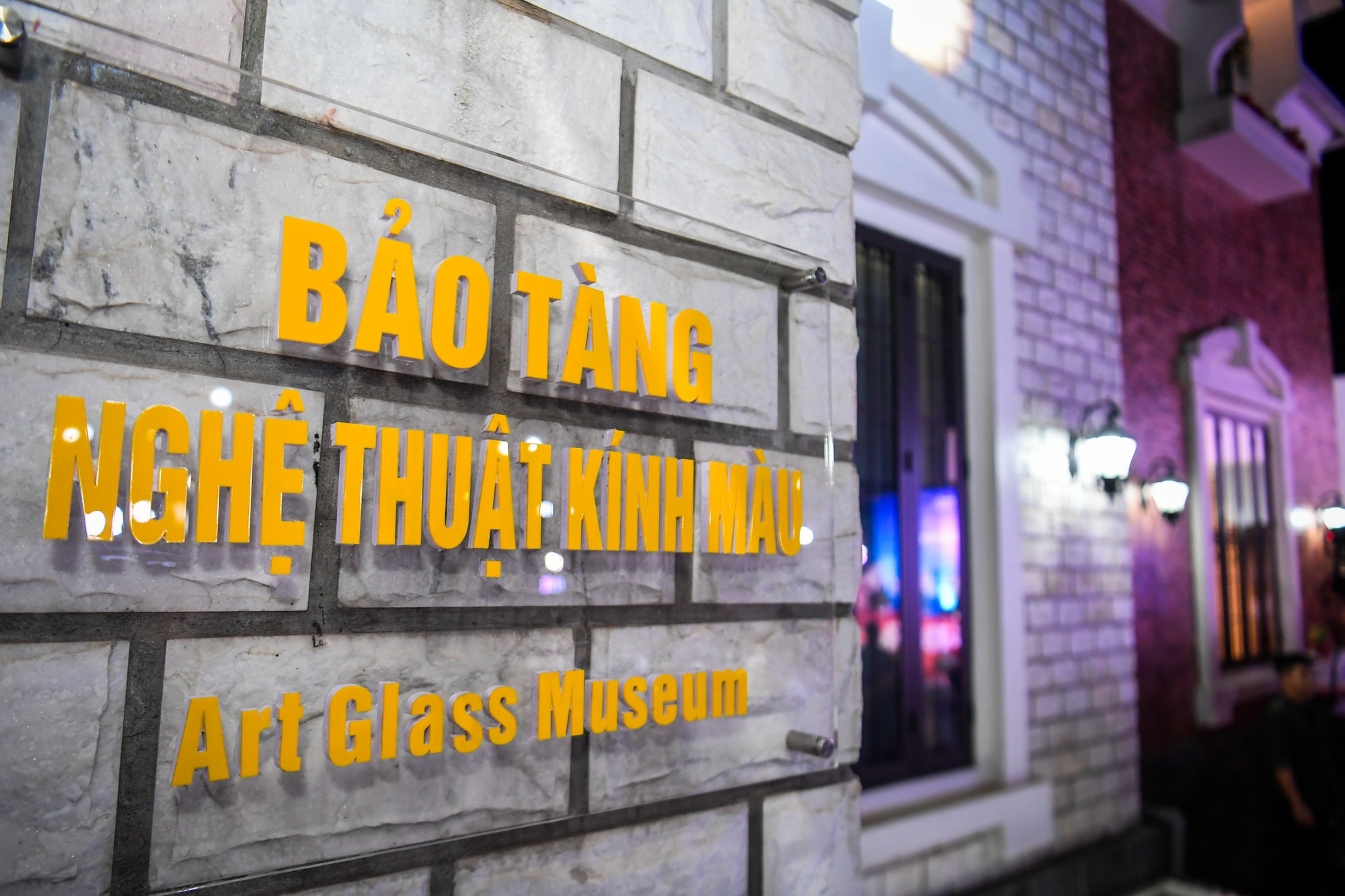 Bảo tàng Nghệ thuật kính màu hứa hẹn trở thành một địa điểm văn hóa-nghệ thuật độc đáo, hấp dẫn du khách, là điểm nhấn cho du lịch Ba Vì và Hà Nội.