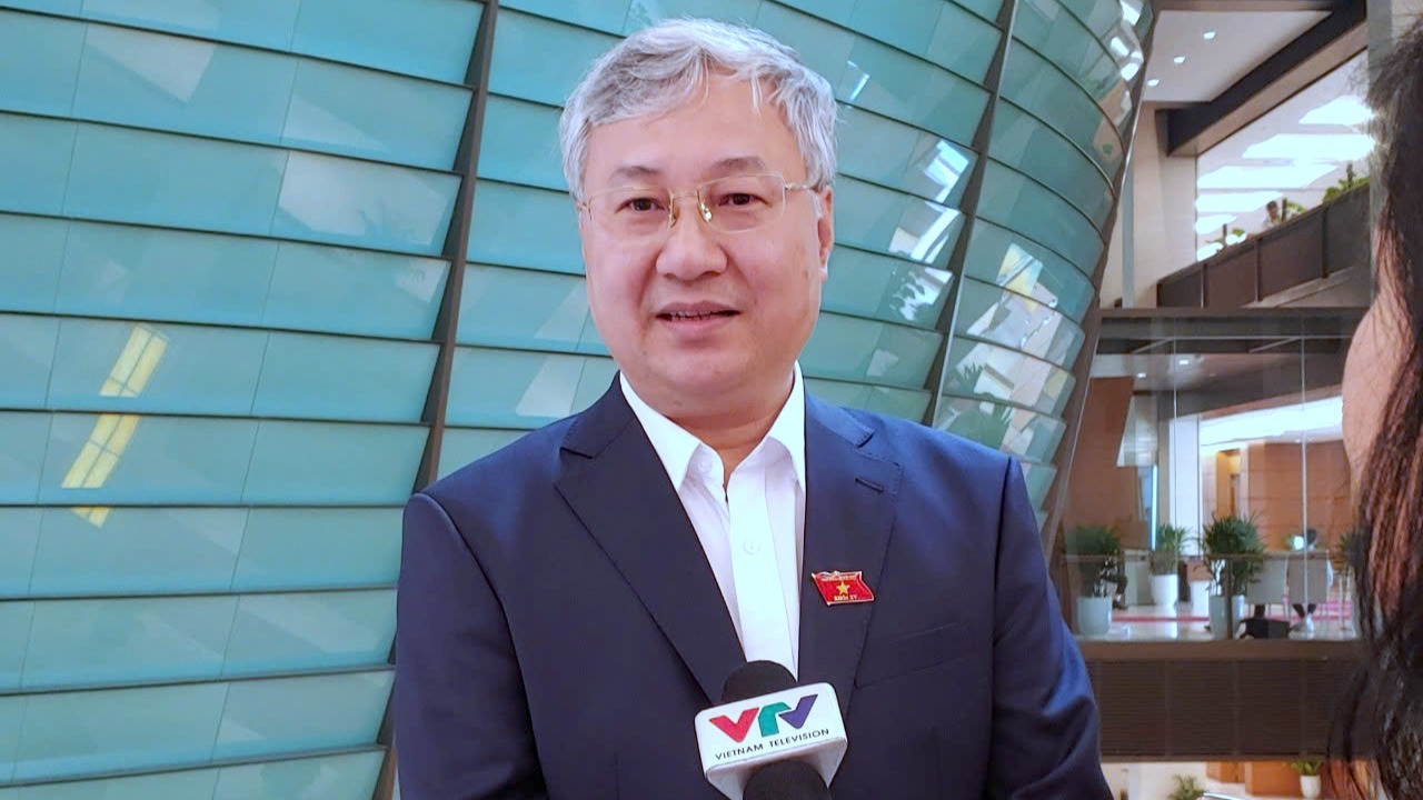 Đại biểu Trần Văn Lâm - Ủy viên Thường trực Ủy ban Tài chính-Ngân sách của Quốc hội, Đoàn đại biểu Quốc hội tỉnh Bắc Giang. (Ảnh: TRUNG HƯNG)