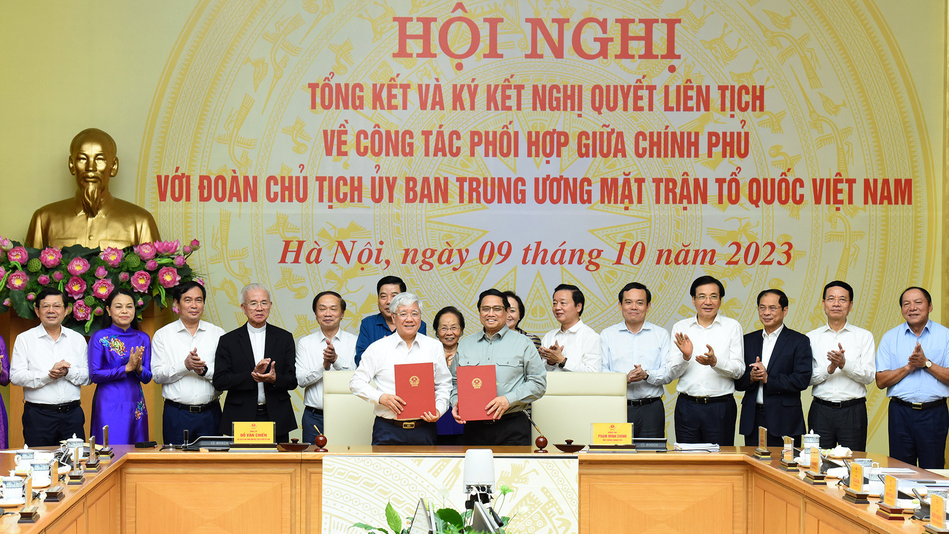 [Ảnh] Chính phủ và Đoàn Chủ tịch Uỷ ban Trung ương Mặt trận Tổ quốc Việt Nam tổng kết công tác phối hợp