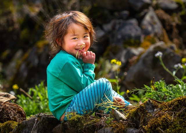 Tác phẩm "Hồn nhiên" - tác giả Trần Văn Tuấn. Tác phẩm "Hồn nhiên" - tác giả Trần Văn Tuấn.