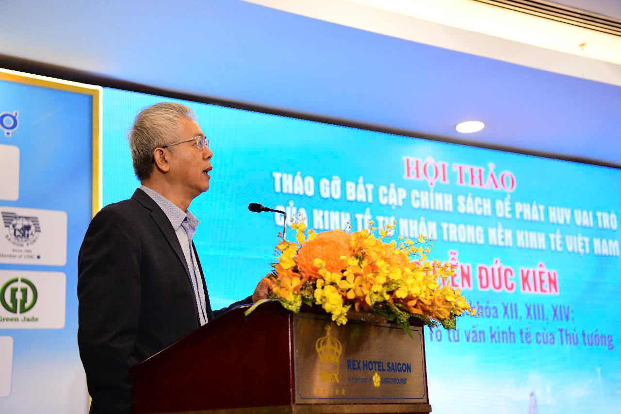 TS Nguyễn Đức Kiên phát biểu. (Ảnh: THẾ DƯƠNG)