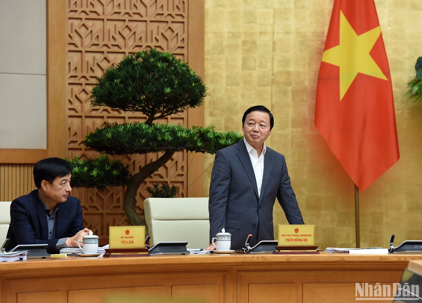 Phó Thủ tướng Trần Hồng Hà phát biểu.