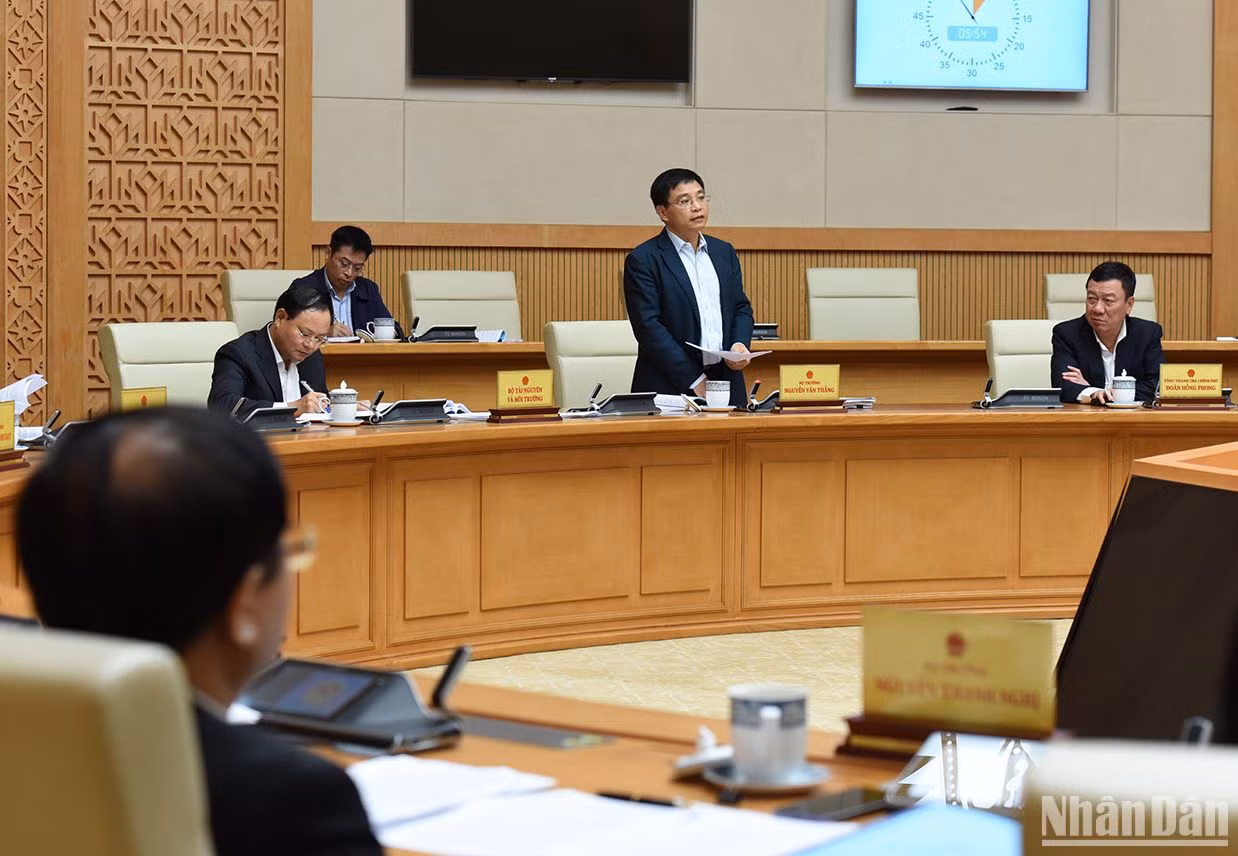 Bộ trưởng Giao thông vận tải Nguyễn Văn Thắng phát biểu.