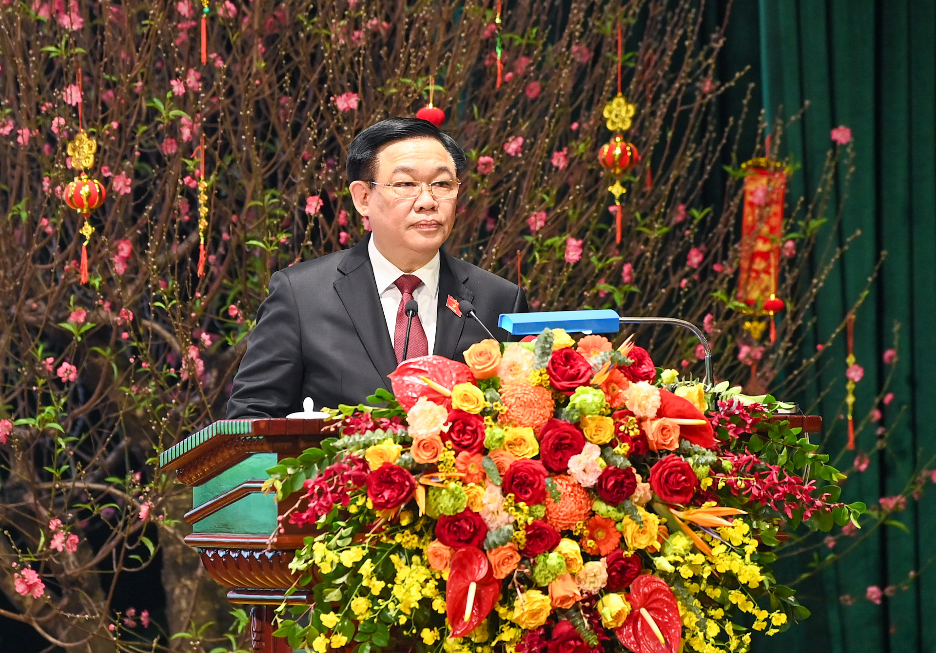 Chủ tịch Quốc hội Vương Đình Huệ phát biểu thăm hỏi, chúc Tết cán bộ, chiến sĩ bộ đội biên phòng.