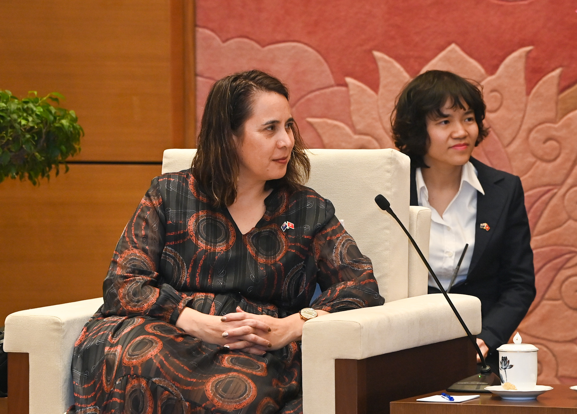 Đại sứ New Zealand Tredene Dobson phát biểu tại buổi tiếp. Đại sứ New Zealand Tredene Dobson phát biểu tại buổi tiếp.