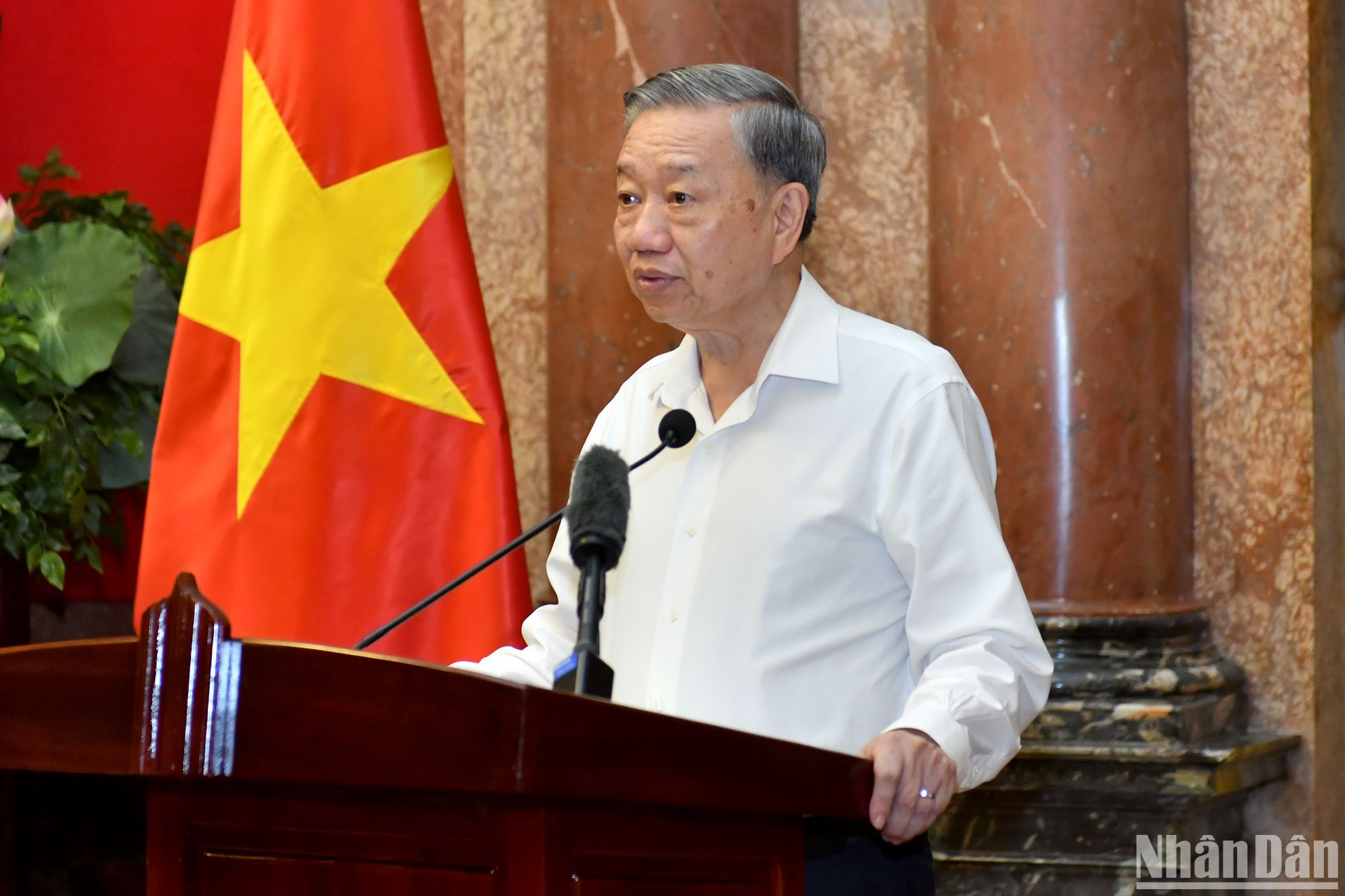 Chủ tịch nước Tô Lâm phát biểu ý kiến tại buổi gặp.