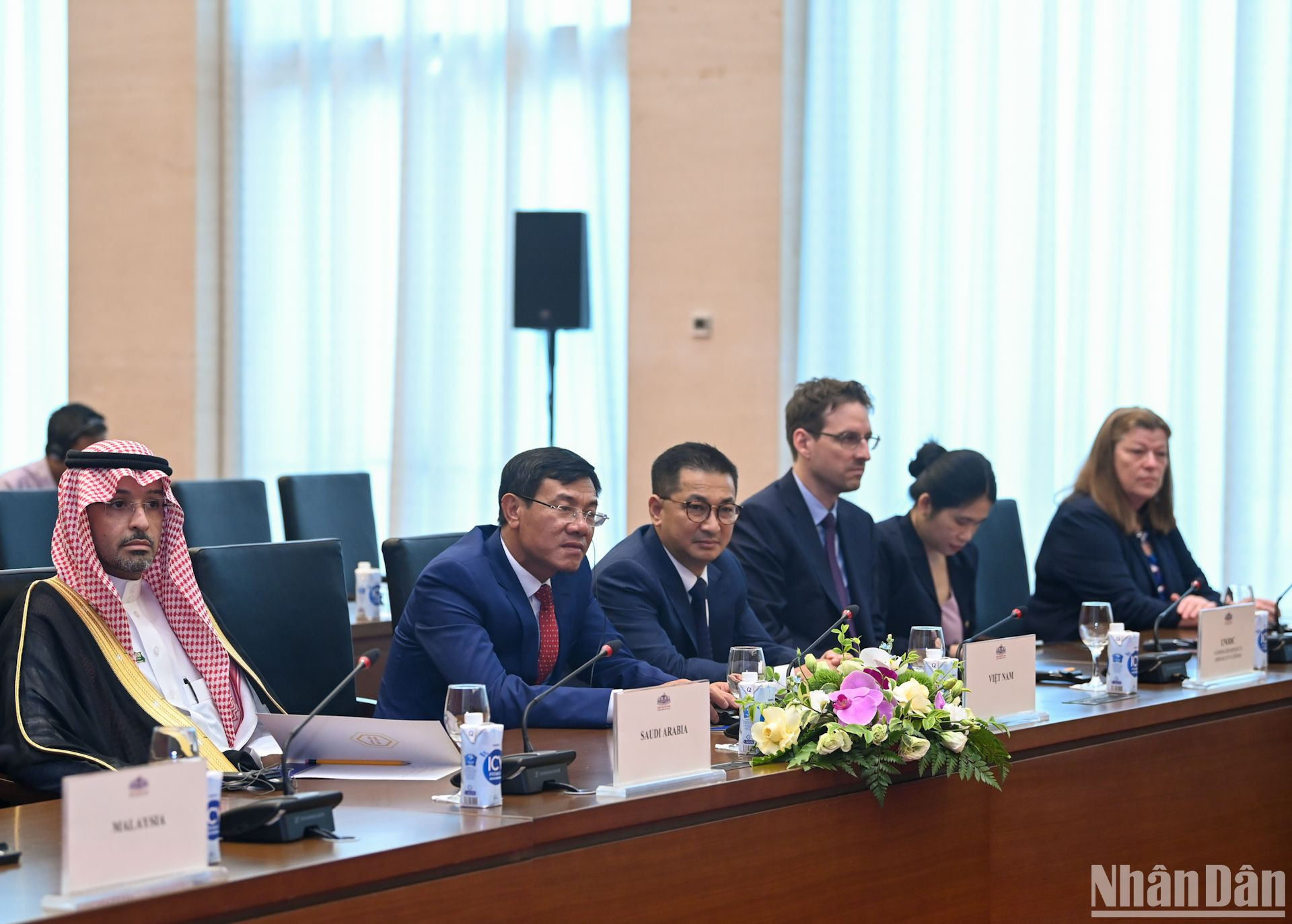 Lãnh đạo Kiểm toán nhà nước các quốc gia và tổ chức quốc tế dự cuộc tiếp.