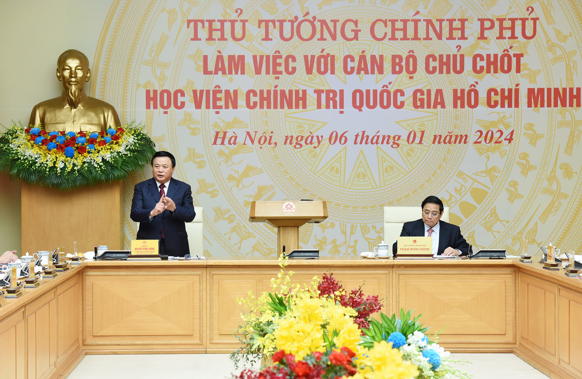 Giám đốc Học viện Chính trị quốc gia Hồ Chí Minh Nguyễn Xuân Thắng phát biểu tại buổi làm việc.