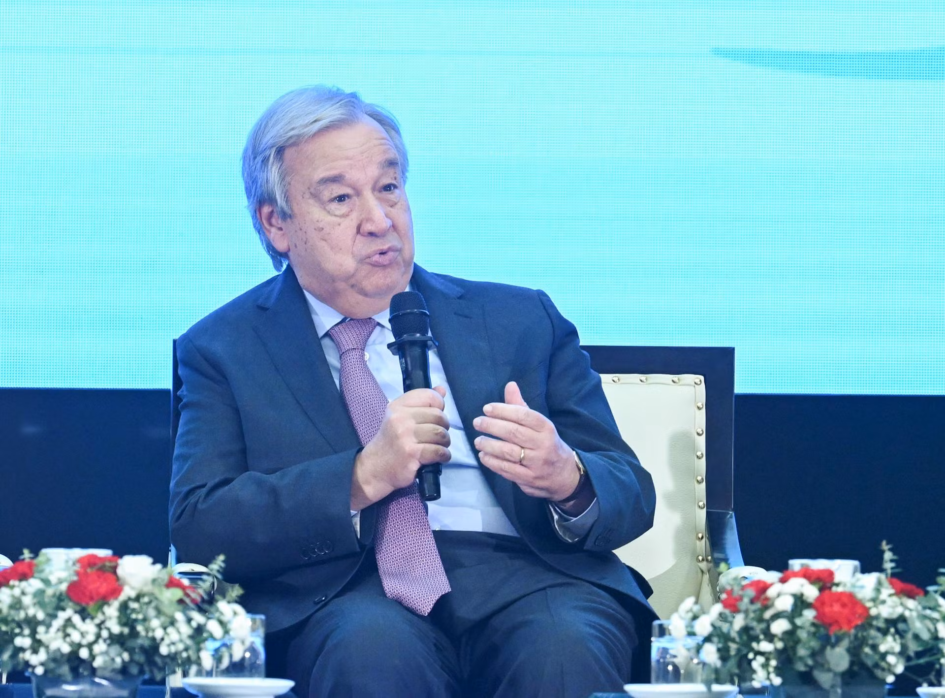 Tổng Thư ký Liên hợp quốc Antonio Guterres phát biểu tại buổi đối thoại.