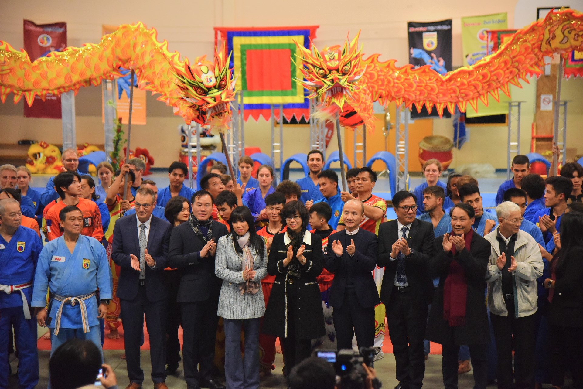 Tháng 2/2023, Liên đoàn Lân- Sư - Rồng Việt Nam lần đầu tiên ra mắt với sự ủng hộ của đông đảo tổ chức doanh nghiệp, cá nhân người yêu mến bộ môn lân - sư rồng trên cả nước, tham gia thúc đẩy phong trào tập luyện và cơ hội hội nhập thế giới, gặt hái nhiều thành tích tại đấu trường quốc tế.