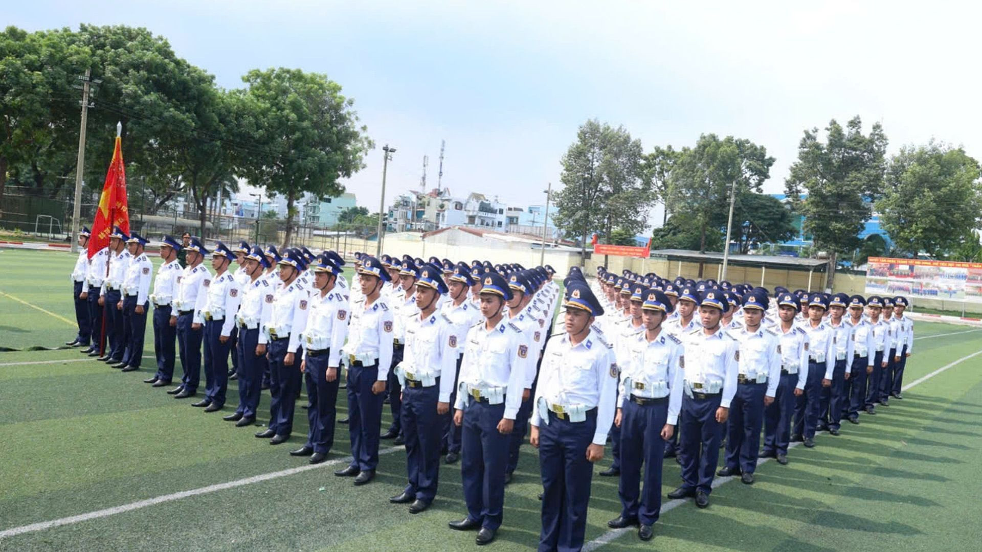 Khối đứng Cảnh sát biển Việt Nam.