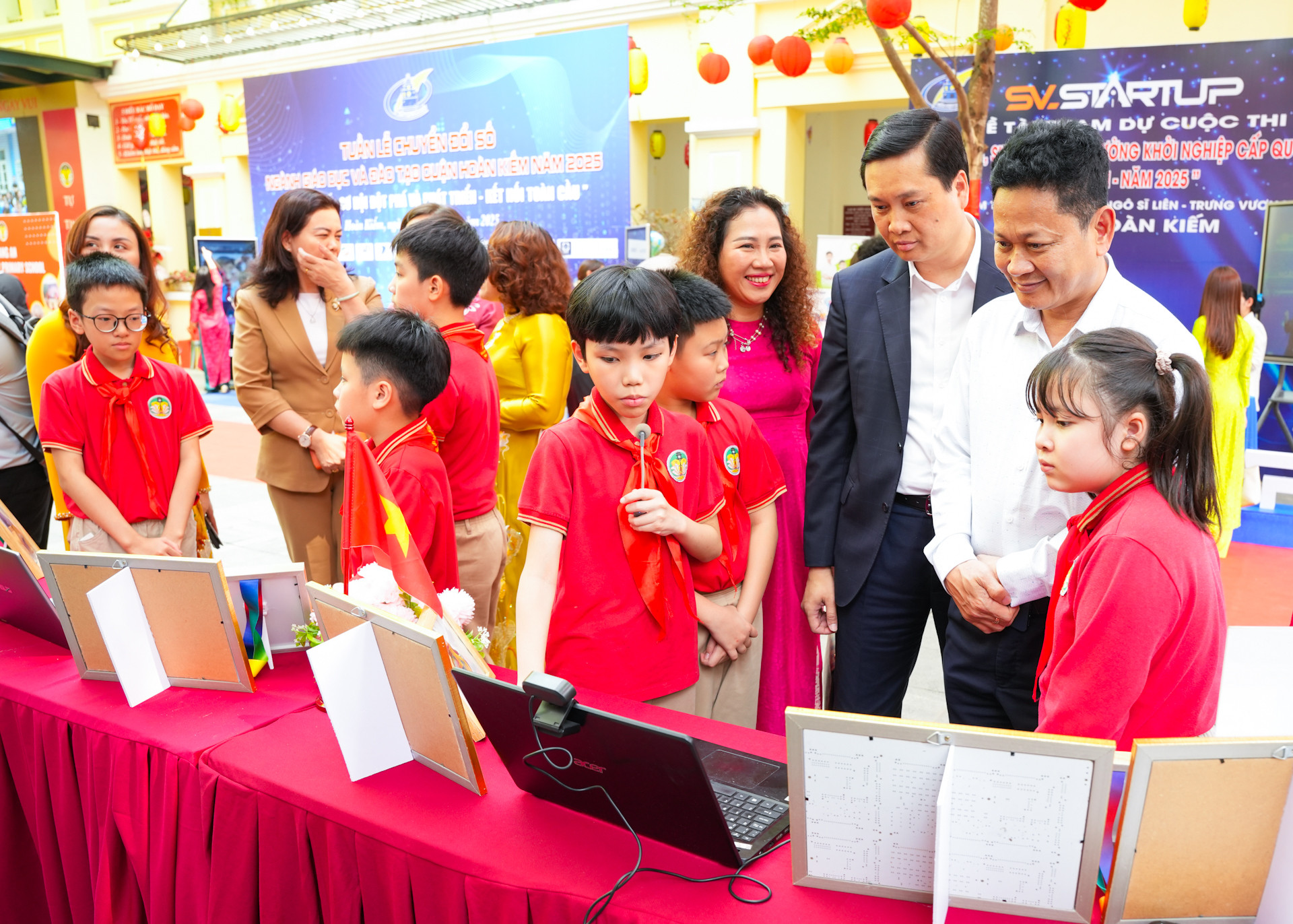 Học sinh tiểu học và các phần mềm công nghệ do chính các em viết