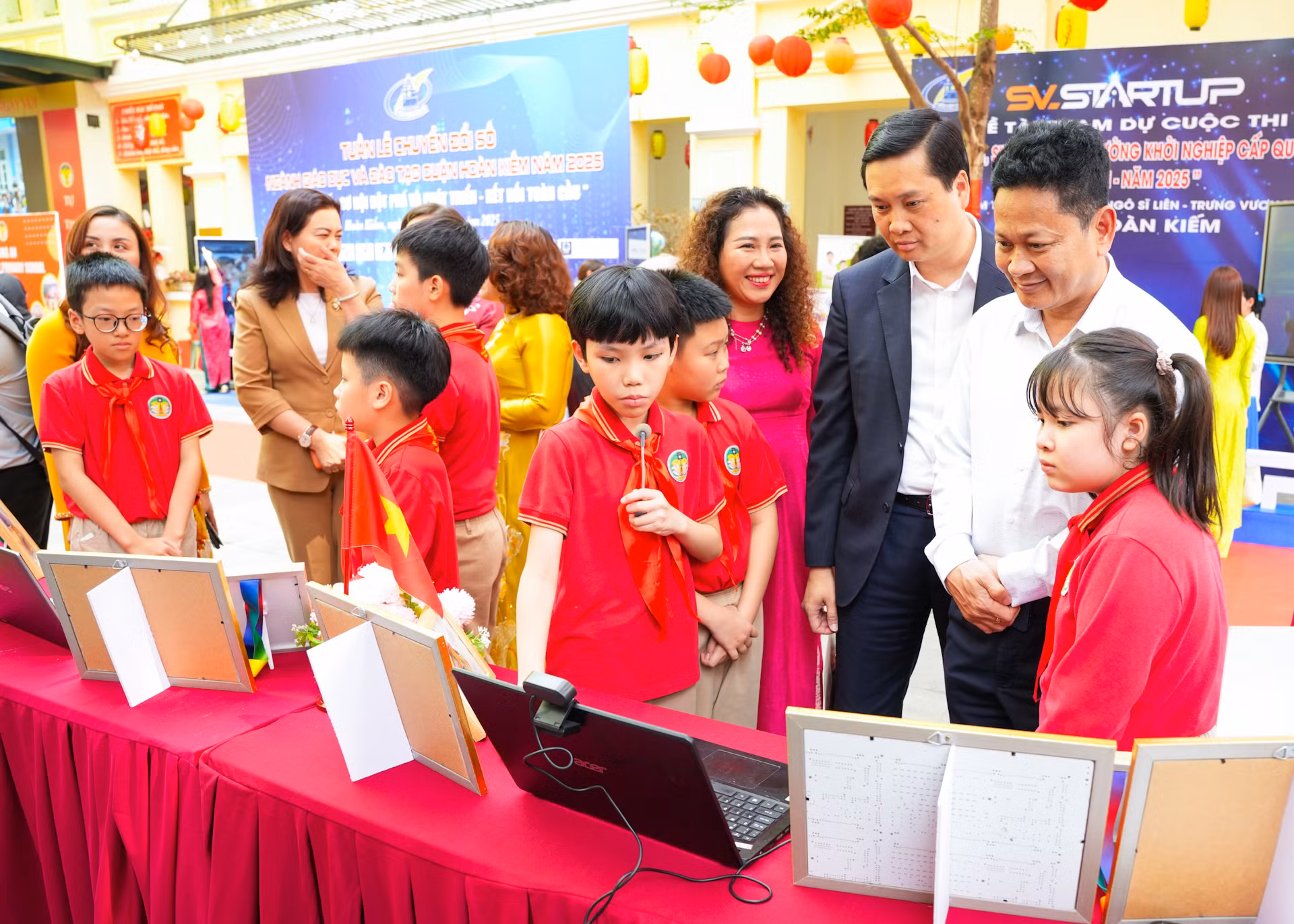 Học sinh tiểu học và các phần mềm công nghệ do chính các em viết