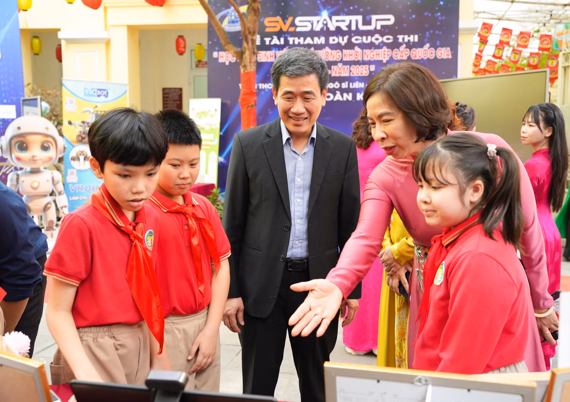Học sinh tiểu học và các phần mềm công nghệ do chính các em viết