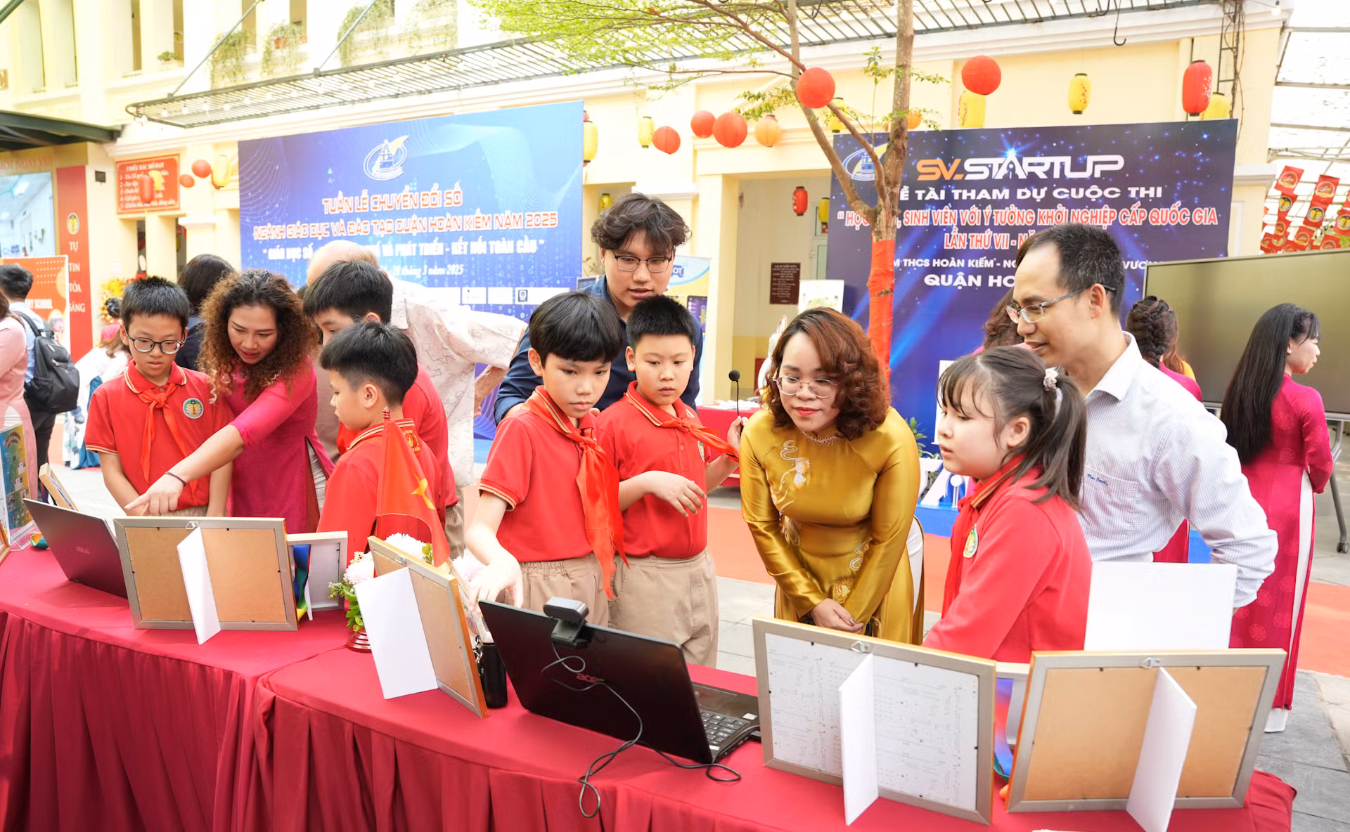 Học sinh Trường tiểu học Tràng An đóng góp nhiều sản phẩm số