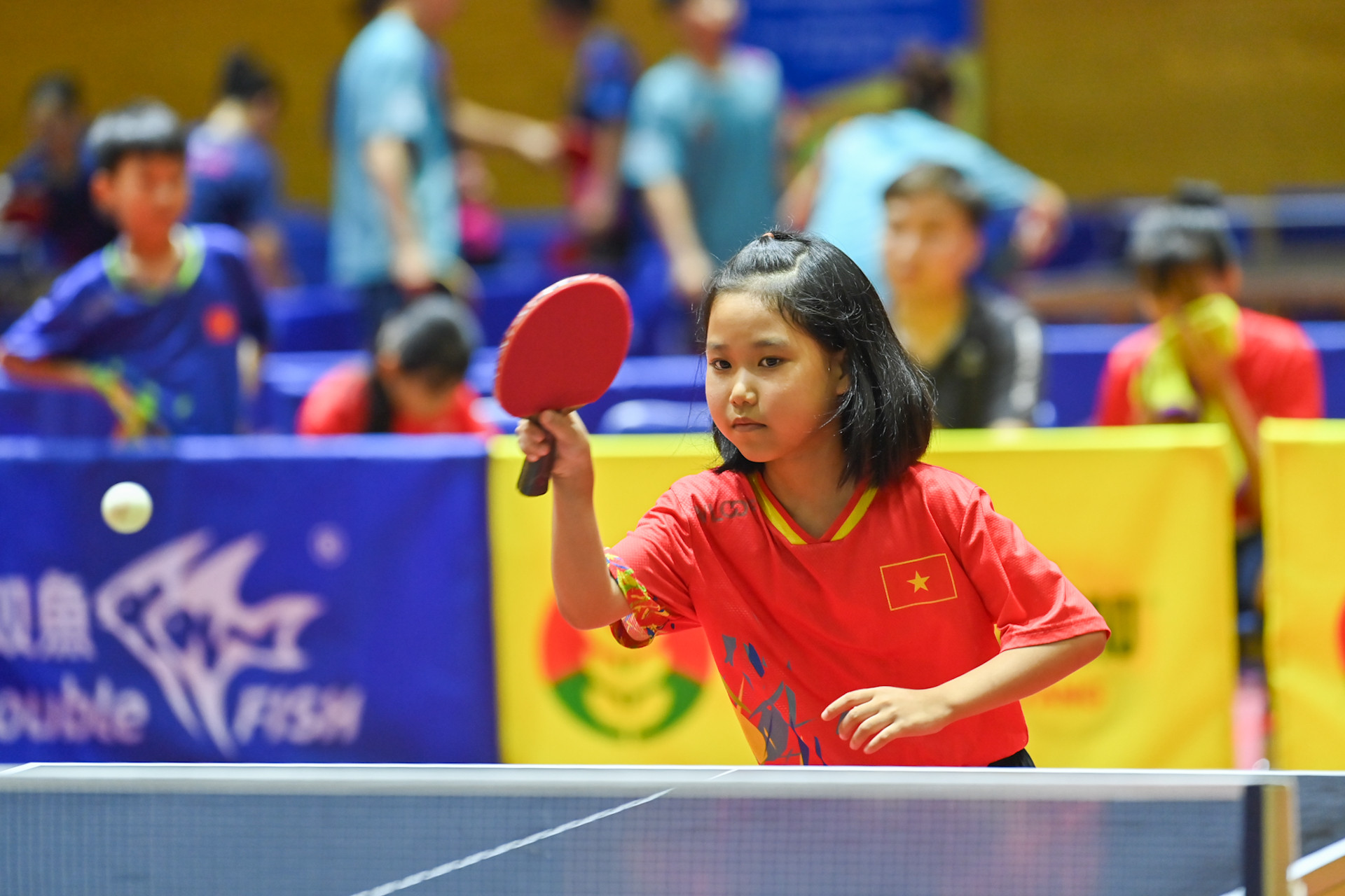 Lê Bảo Anh, hiện là học sinh Trường tiểu học Hiến Nam (Hưng Yên), bắt đầu làm quen với bóng bàn từ năm lên 5 tuổi và Giải năm nay là lần đầu tiên em tham dự một sân chơi cấp quốc gia.