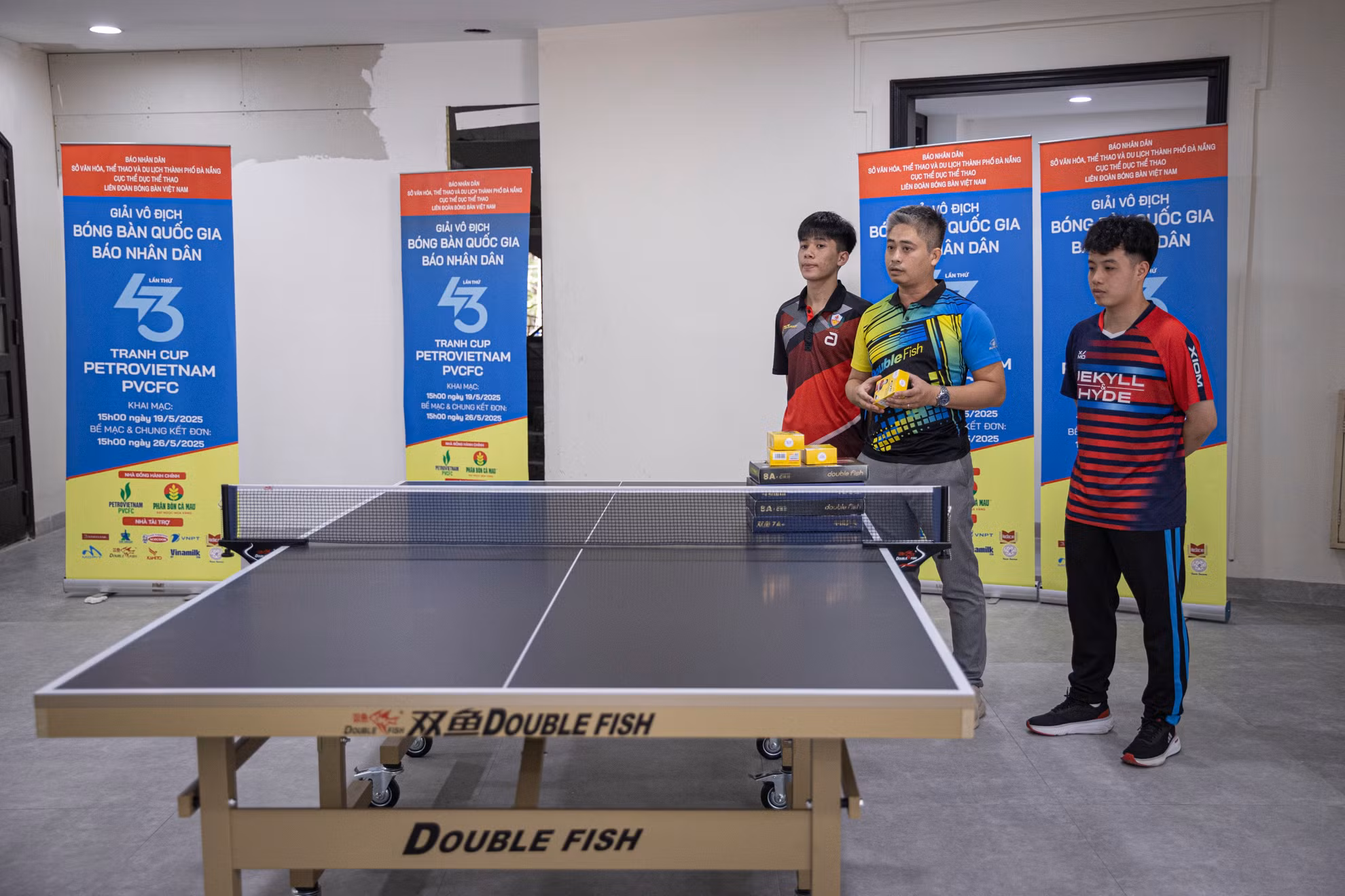 Tại giải đấu năm nay, Công ty Cổ phần MOFICO (Mofit-Doublefish) cung cấp bàn thi đấu chất lượng chuẩn Olympic cho các vận động viên.