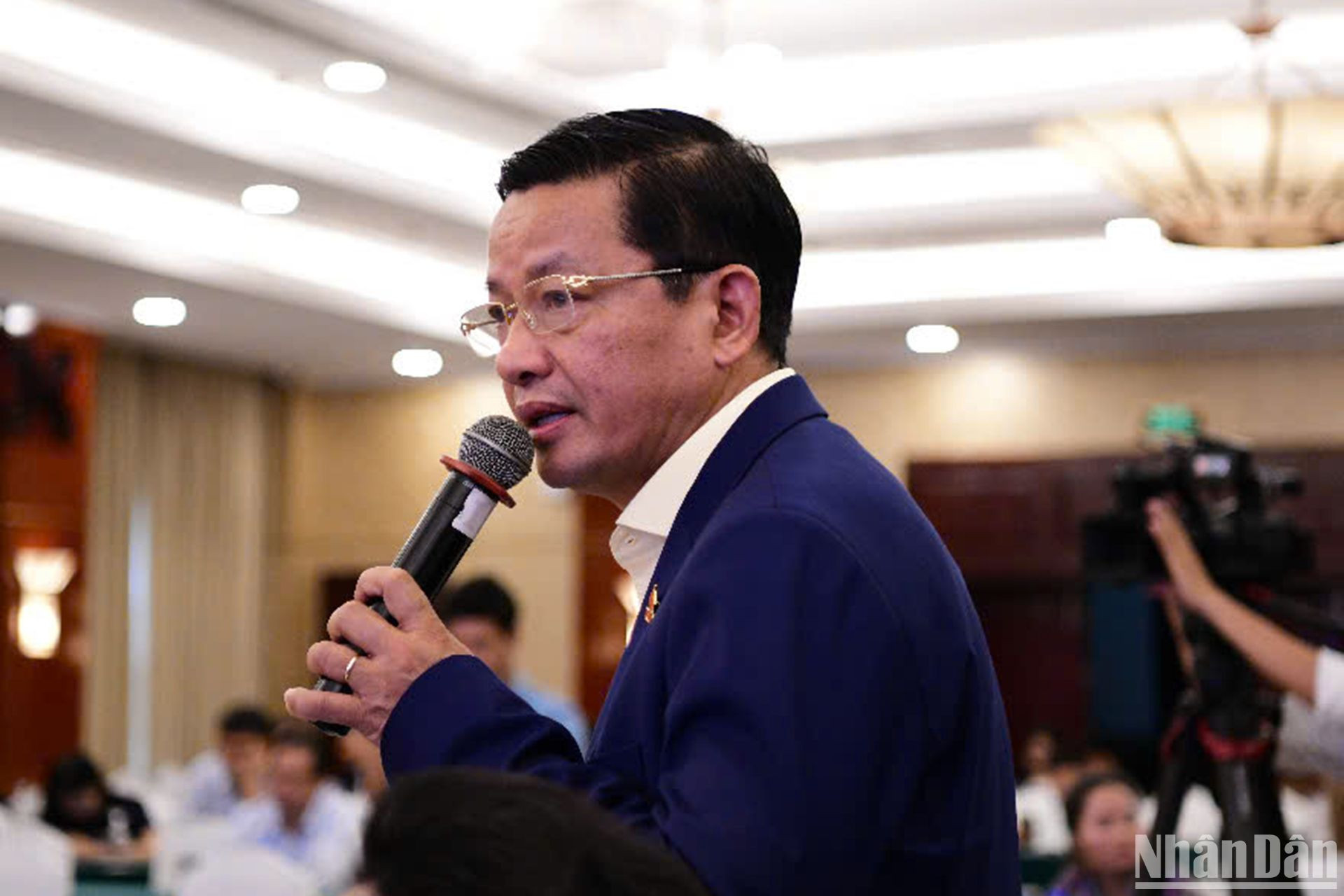 Ông Trịnh Tiến Dũng, Tổng Giám đốc Công ty Cổ phần Cơ khí Xây dựng Thương mại Đại Dũng phát biểu tại phiên tọa đàm.