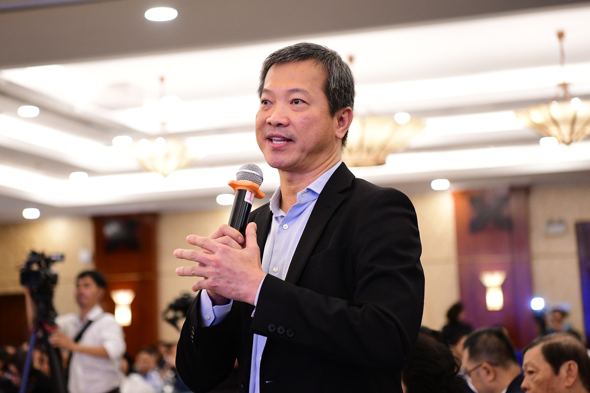 Ông Mai Hữu Tín, Chủ tịch Liên đoàn Doanh nghiệp tỉnh Bình Dương phát biểu.