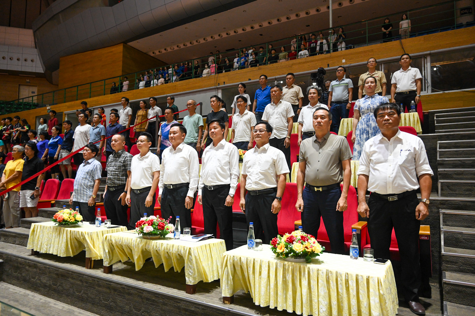 Các đại biểu tham dự Lễ bế mạc.