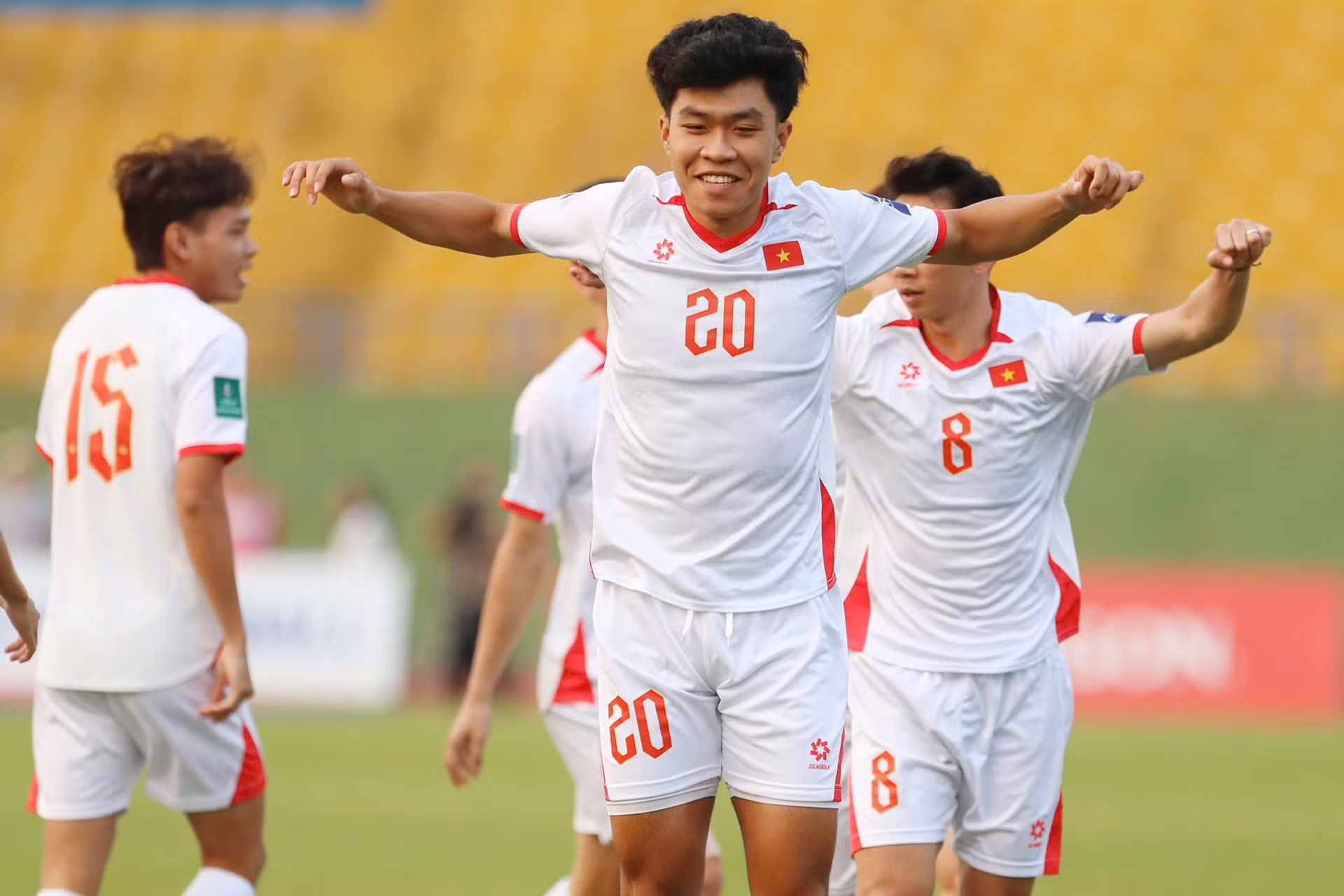 Nhằm chuẩn bị lực lượng tốt nhất, các tuyển thủ chỉ tập các bài tập nhẹ, thư giãn.