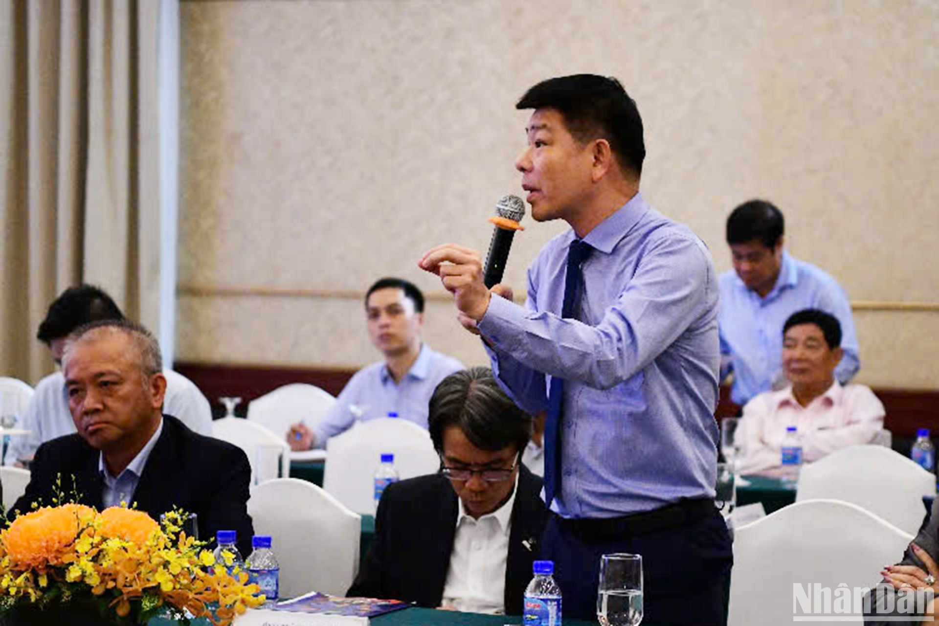 Ông Lê Hữu Nghĩa, Tổng Giám đốc Công ty TNHH Thương mại Xây dựng Lê Thành phát biểu tại phiên tọa đàm.