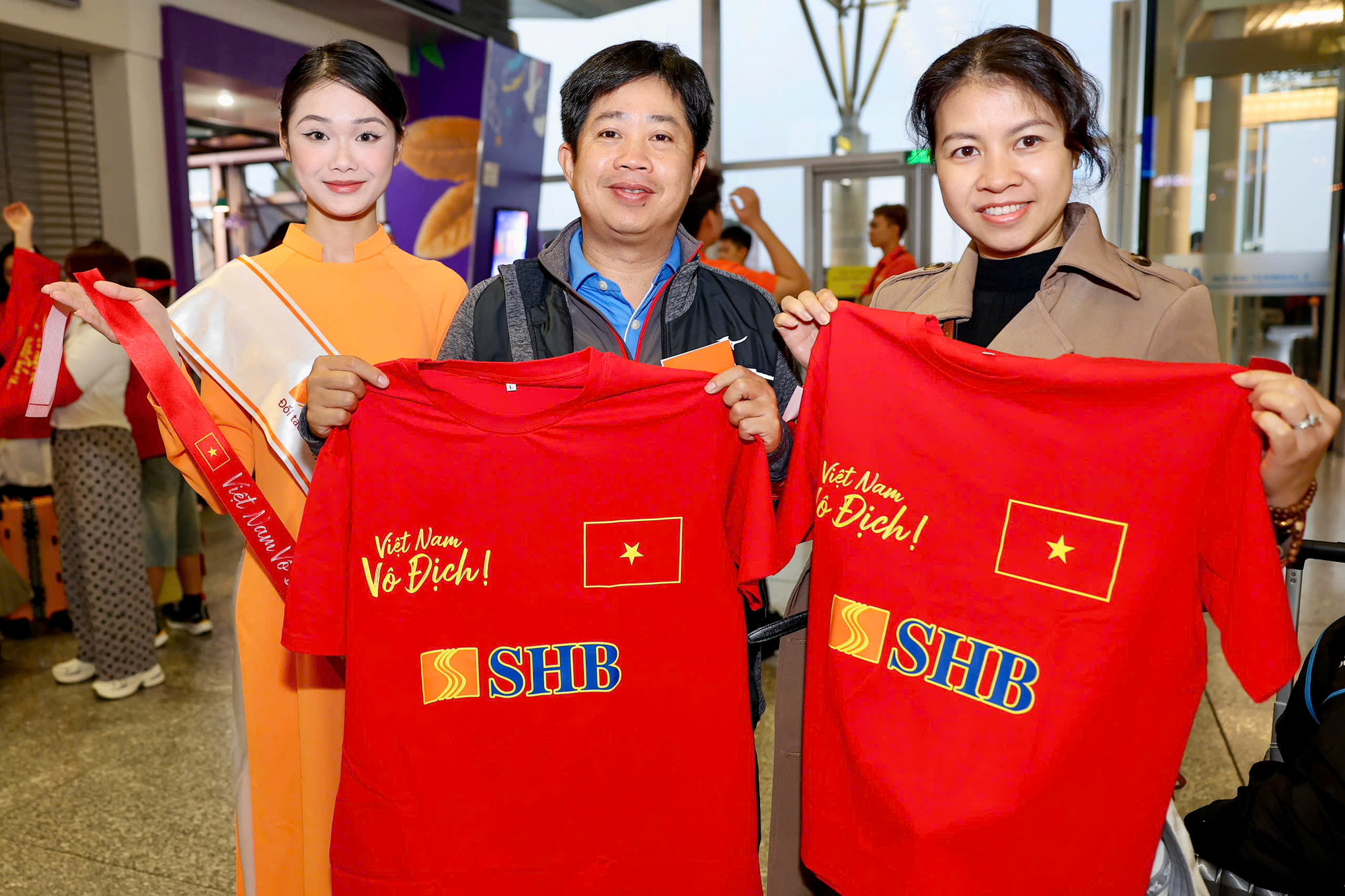 Nhiều sắc đỏ sẽ xuất hiện tại sân vận động Rajamangala để tiếp thêm tinh thần cho "các chiến binh sao vàng".