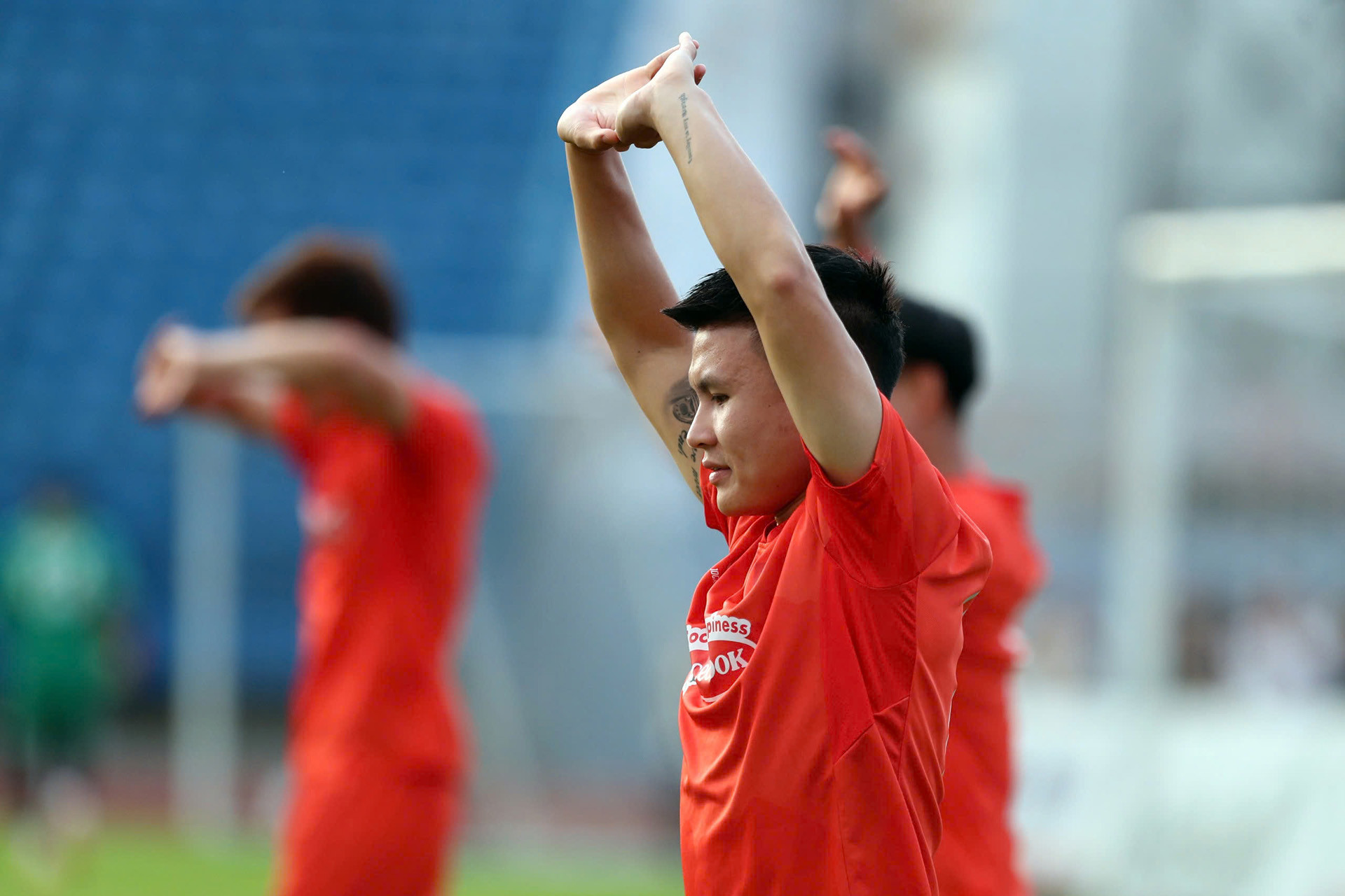 Cùng với đó là các bài tập giãn cơ nhẹ nhàng. Cùng với đó là các bài tập giãn cơ nhẹ nhàng.