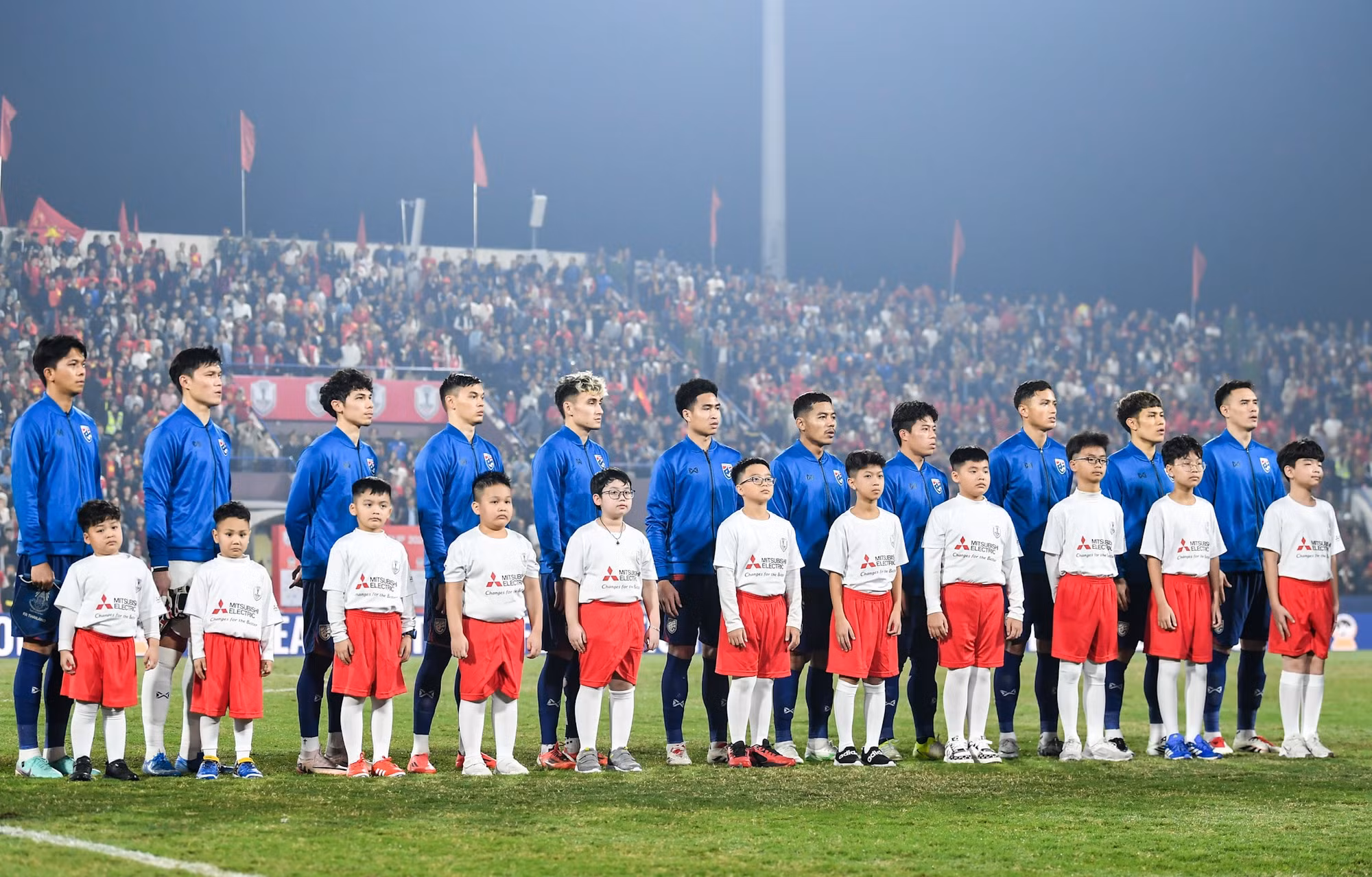 Đội hình xuất phát của đội tuyển Thái Lan.