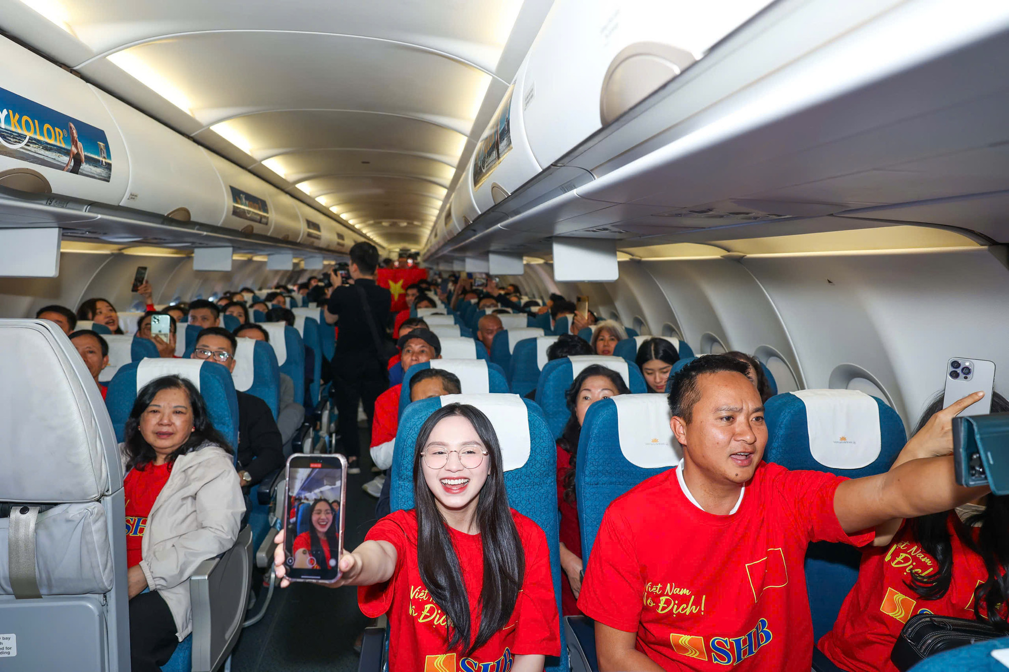 Người hâm mộ hy vọng đội tuyển Việt Nam sẽ mang về cúp vô địch.