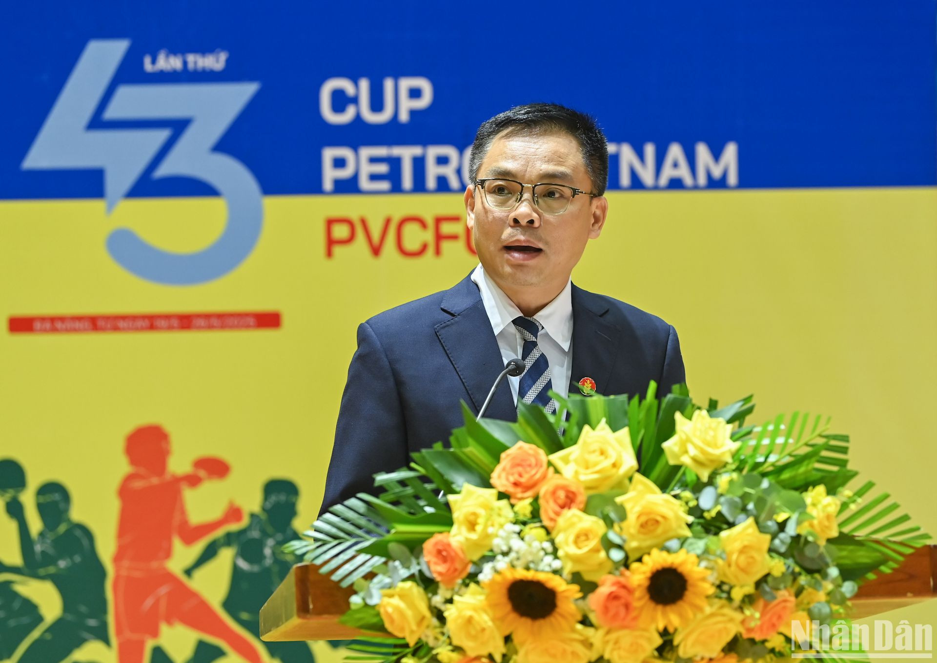 Ông Đặng Hữu Thắng, Phó Giám đốc Marketing, Công ty cổ phần Phân bón Dầu khí Cà Mau phát biểu tại buổi lễ.