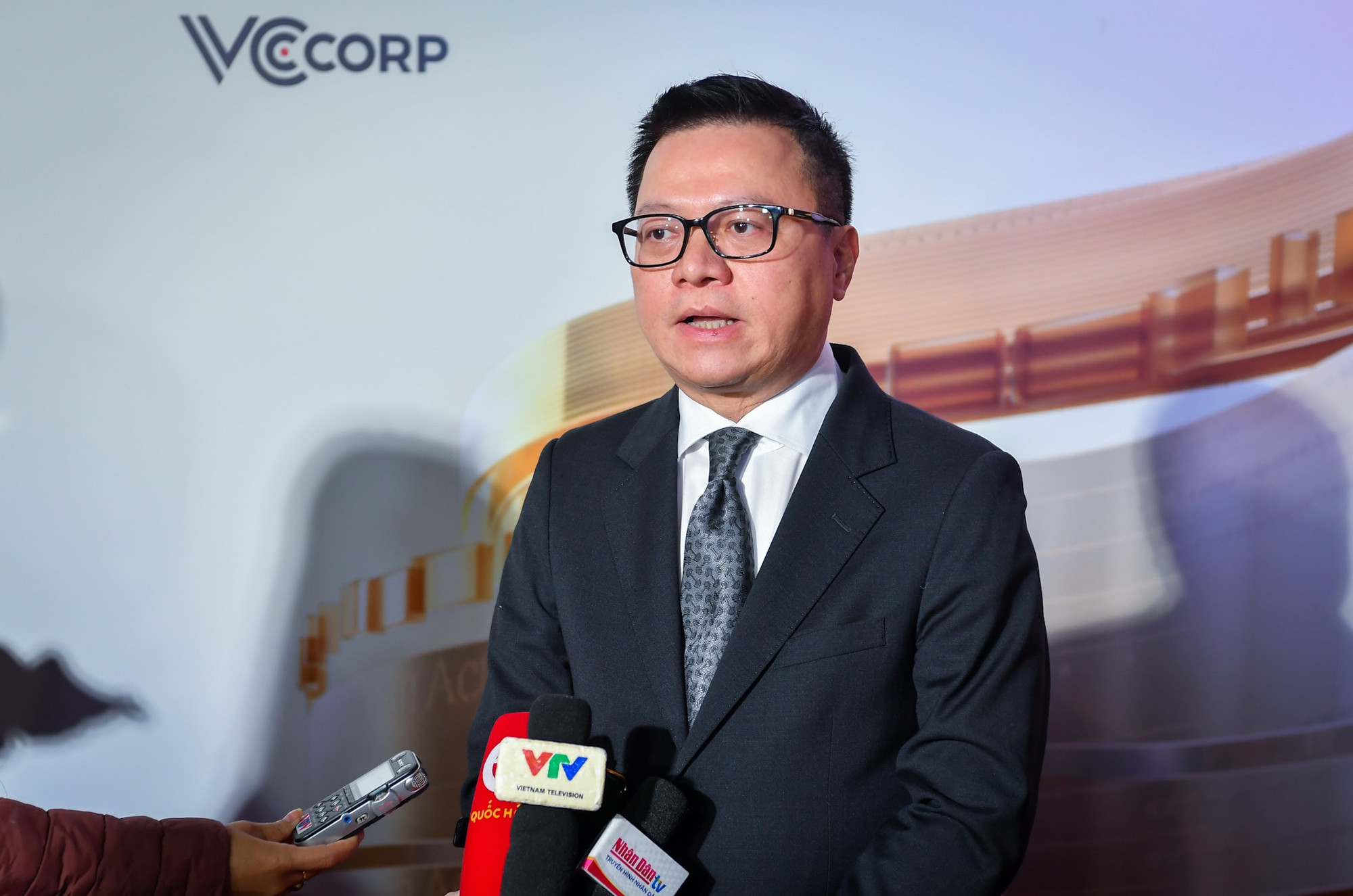 Ông Lê Quốc Minh, Ủy viên Trung ương Đảng, Tổng Biên tập Báo Nhân Dân, Phó Trưởng Ban Tuyên giáo Trung ương, Chủ tịch Hội Nhà báo Việt Nam, Trưởng Ban tổ chức giải trả lời phỏng vấn báo chí trước thềm lễ trao giải.