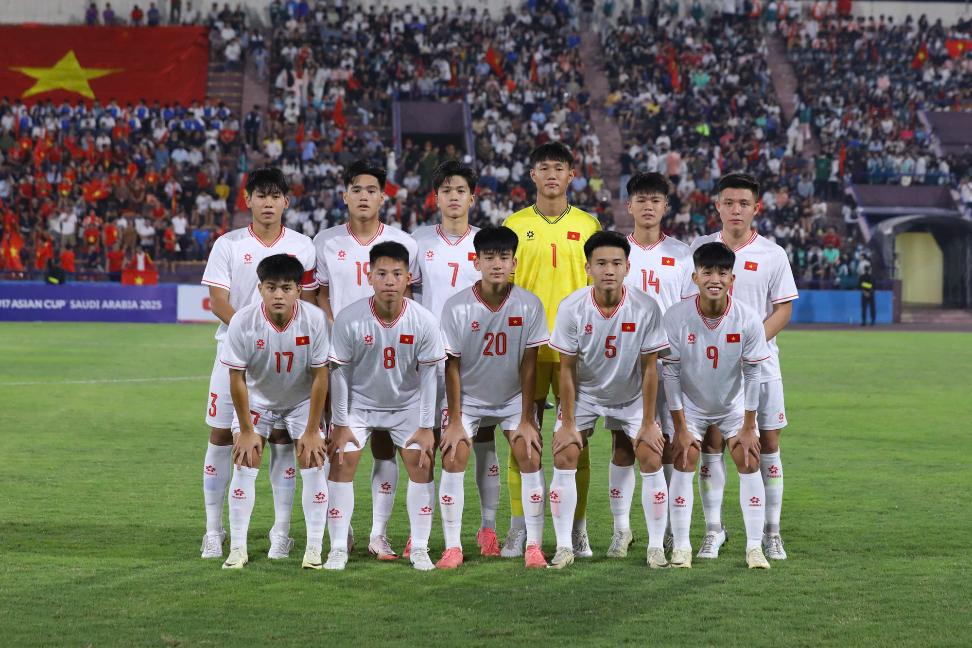 Đội hình xuất phát của U17 Việt Nam.