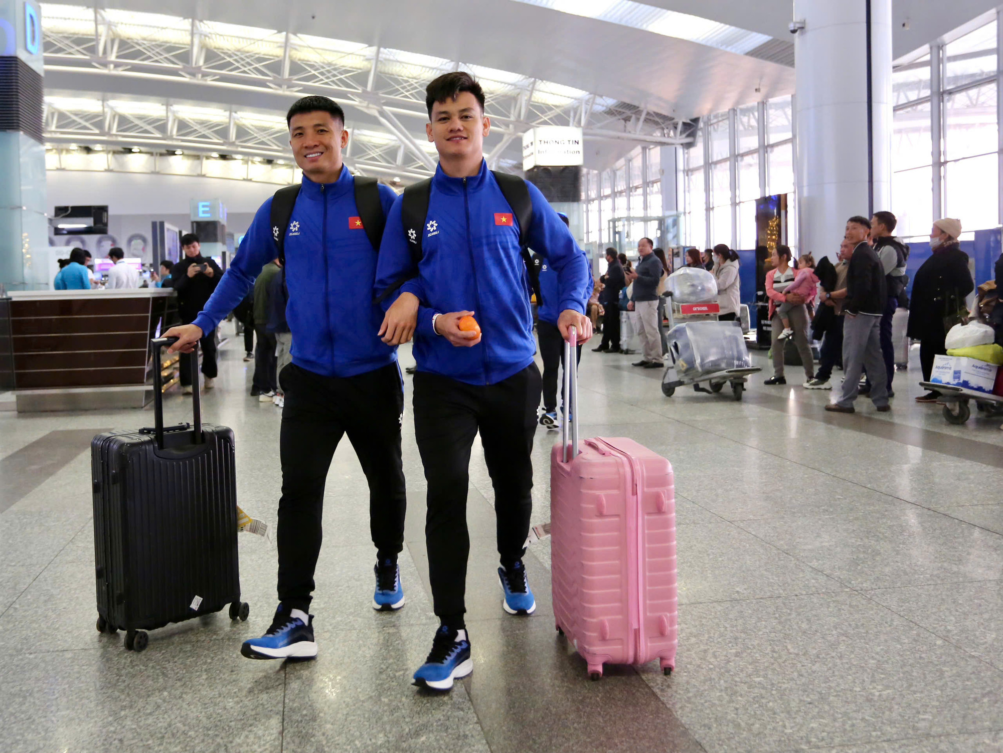 Đội tuyển Việt Nam hướng đến kết quả khả quan trên sân khách Jalan Besar. Đội tuyển Việt Nam hướng đến kết quả khả quan trên sân khách Jalan Besar.