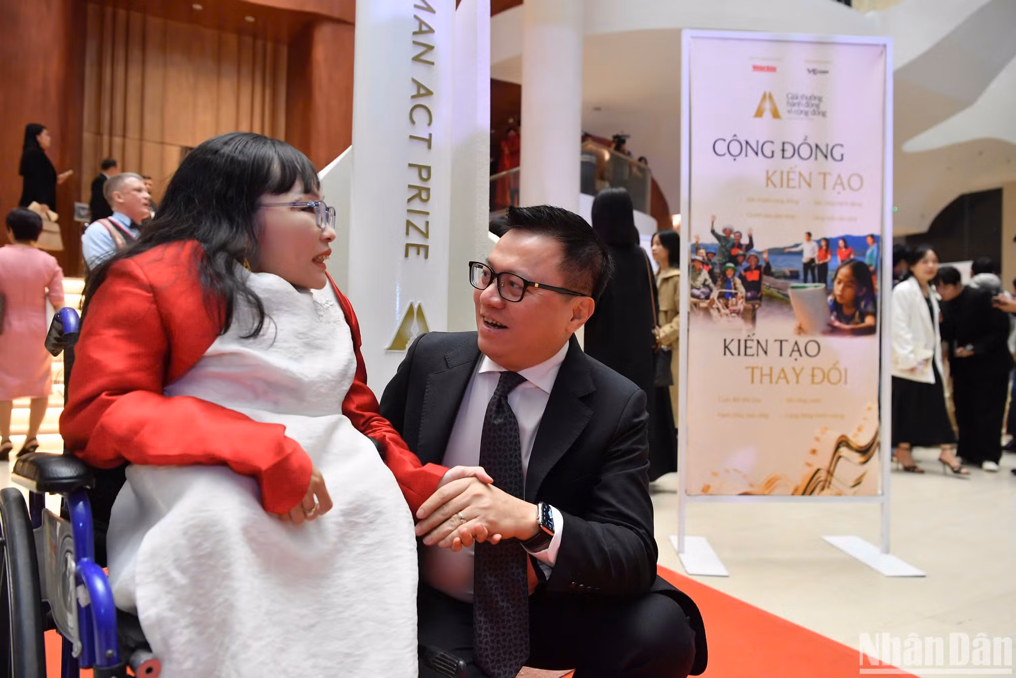 Ban tổ chức cùng đại diện các dự án trao đổi trước thềm sự kiện. Ban tổ chức cùng đại diện các dự án trao đổi trước thềm sự kiện.