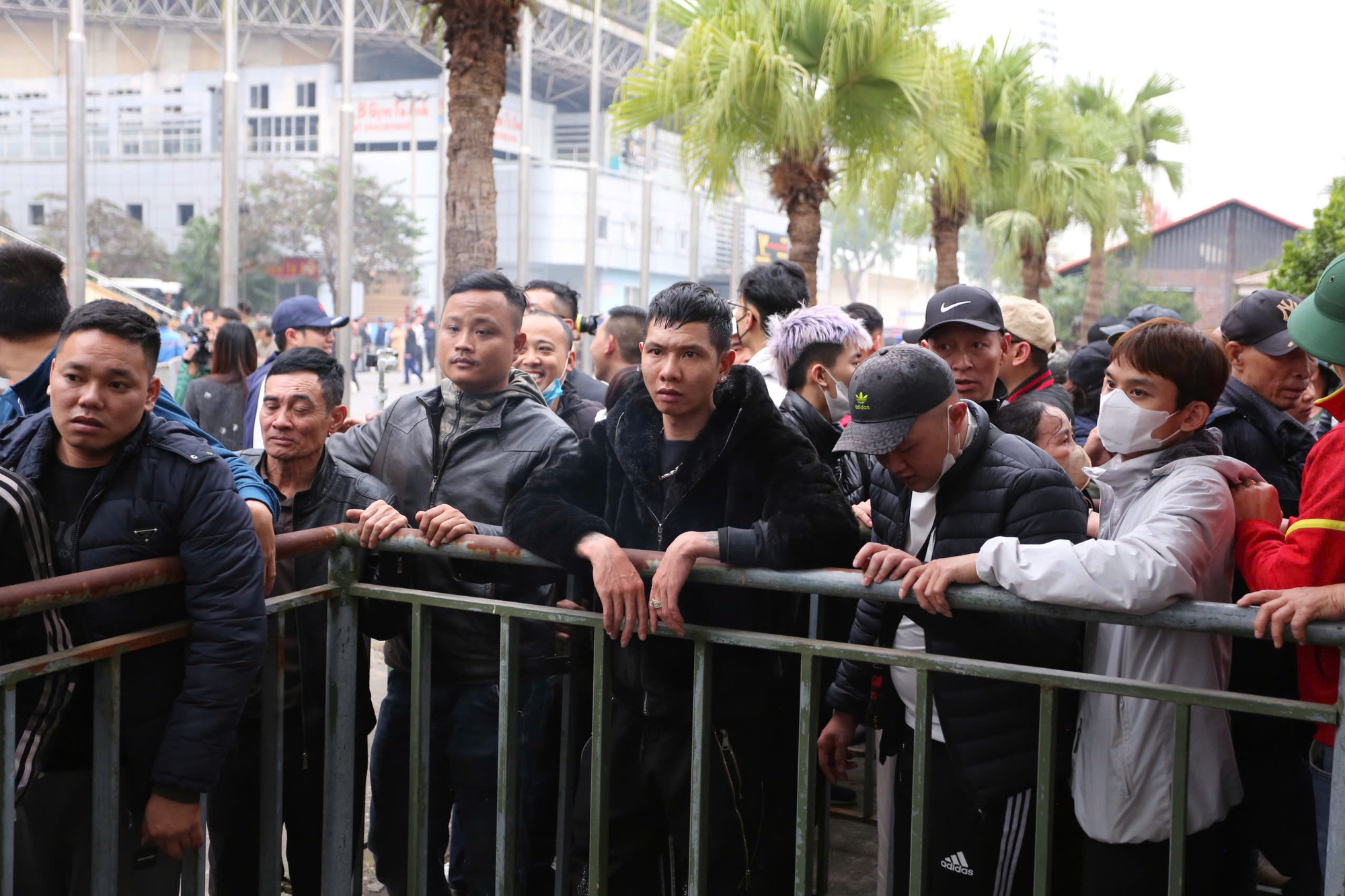 Người hâm mộ dành sự quan tâm lớn đối với thầy trò huấn luyện viên Kim Sang Sik sau những màn thể hiện tốt tại ASEAN Cup 2024.