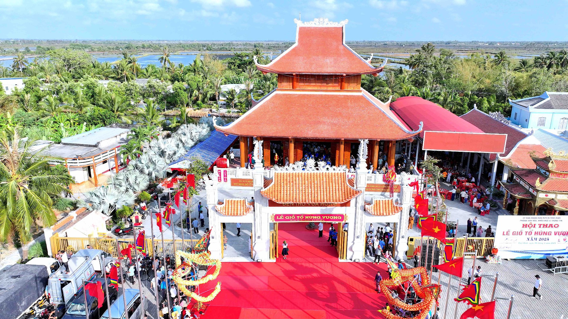 Ðền thờ Vua Hùng tại Cà Mau được công nhận là Di tích Lịch sử - Văn hoá cấp tỉnh vào năm 2011. Ðến năm 2022, Di tích Đền thờ Vua Hùng được trùng tu, nâng cấp, trở thành niềm tự hào lớn đối với các tầng lớp nhân dân nơi cực nam Tổ quốc.