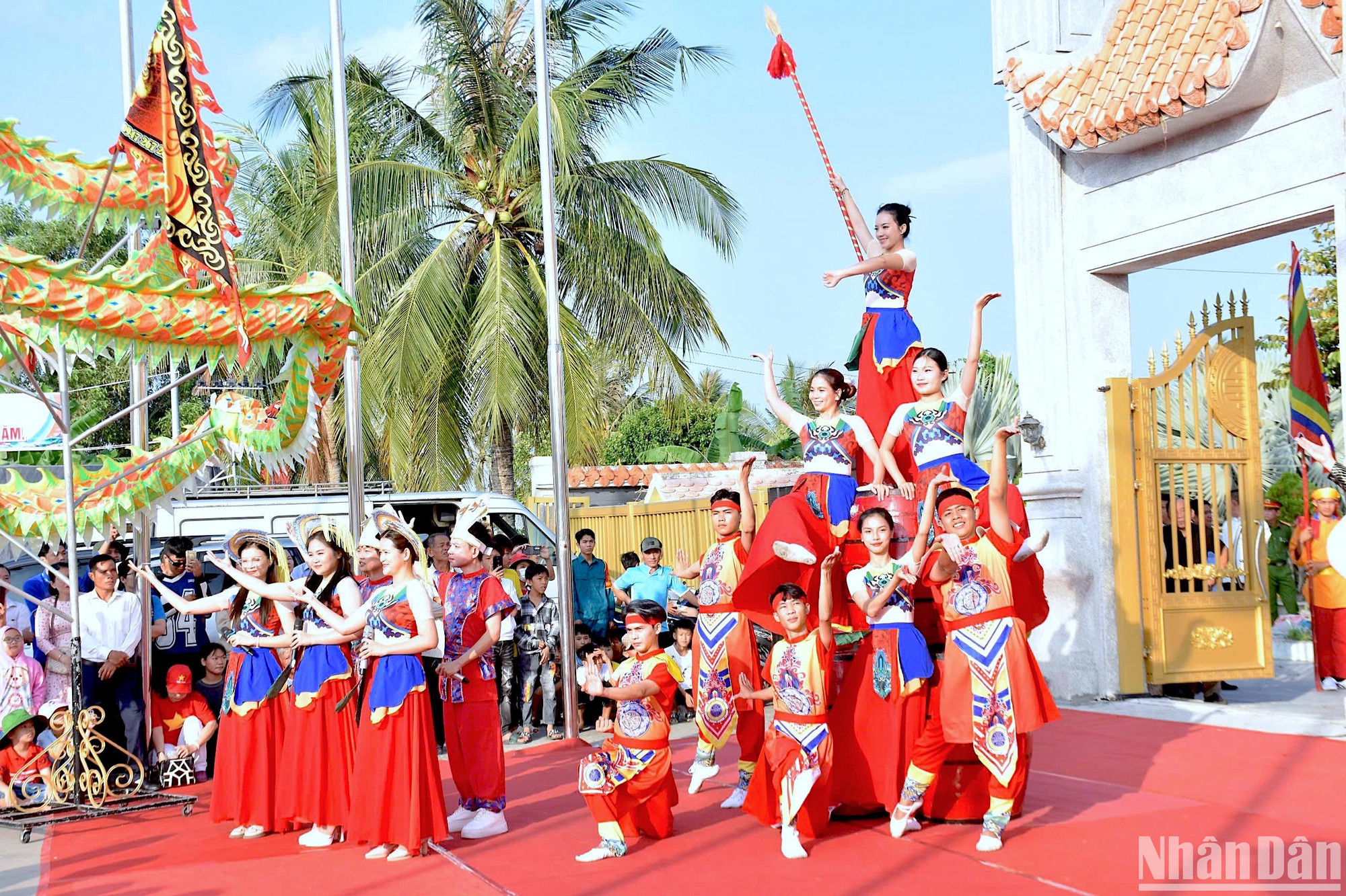 Hoạt cảnh tái hiện lịch sử tại lễ Giỗ Tổ Vua Hùng vào sáng 7/4