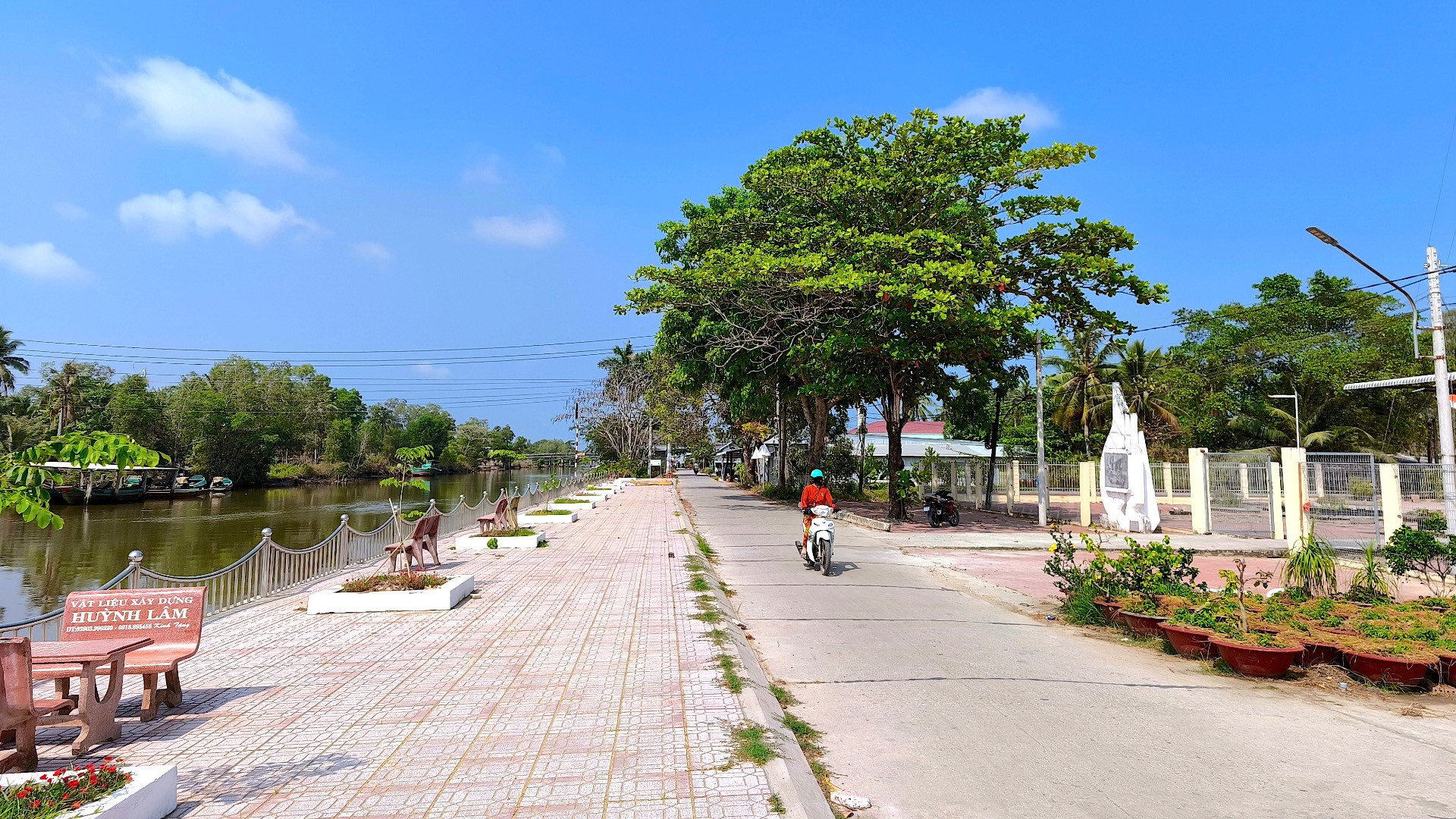 Một góc quê hương xã Khánh Lâm ngày nay trên đường đổi mới, hội nhập, phát triển...