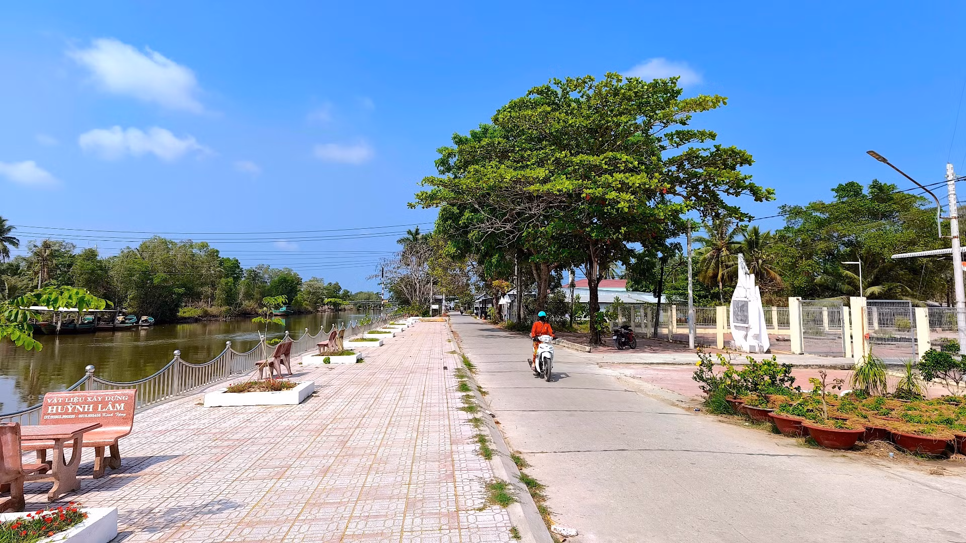 Một góc quê hương xã Khánh Lâm ngày nay trên đường đổi mới, hội nhập, phát triển...