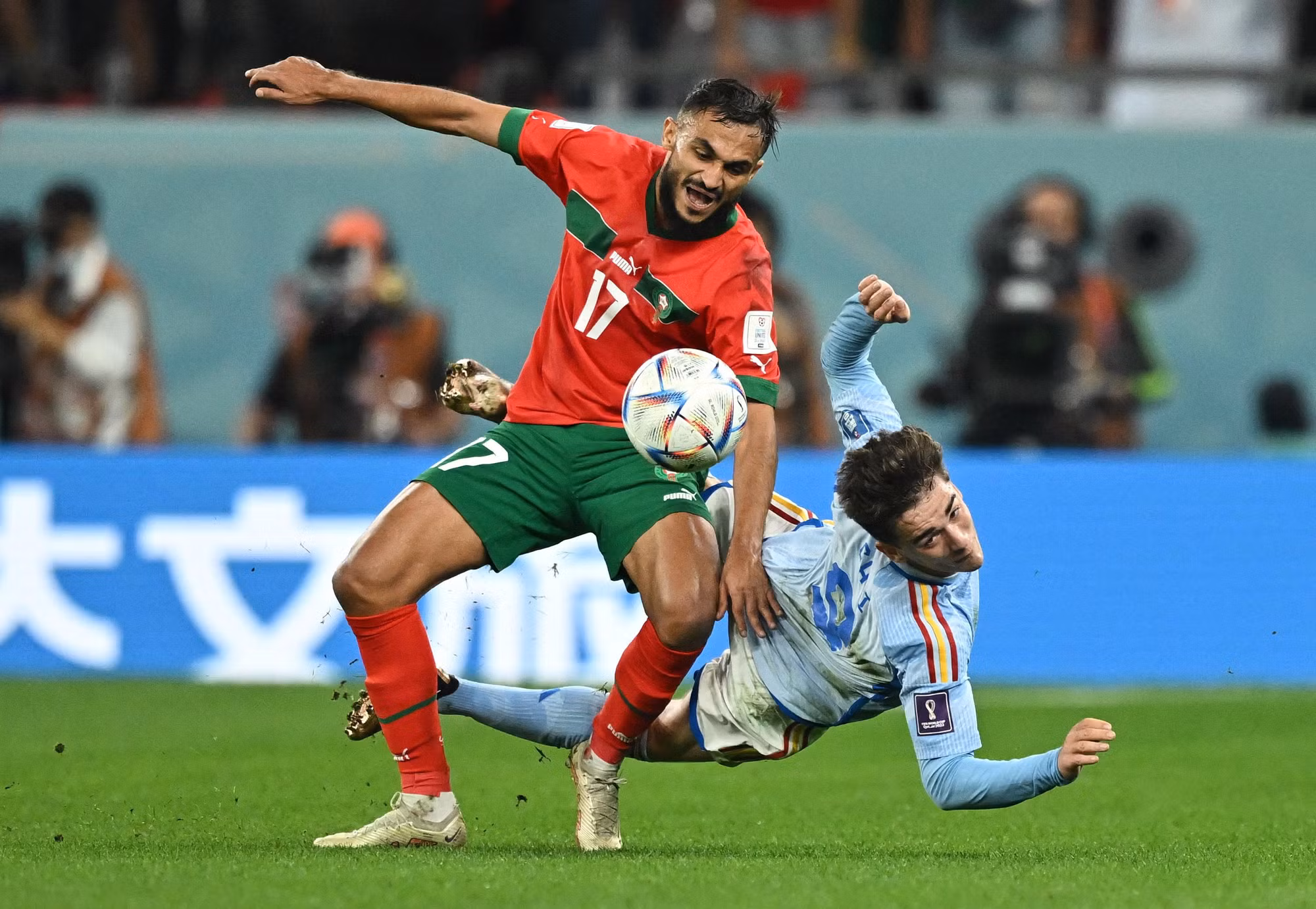 Ngôi sao trẻ Gavi cũng không thể hiện được gì nhiều tại vòng 1/8.