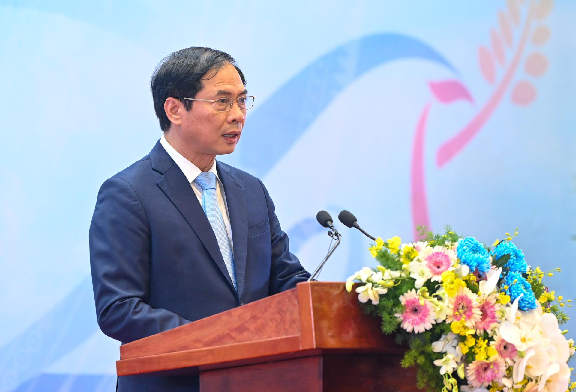 Bộ trưởng Ngoại giao Bùi Thanh Sơn đọc diễn văn tại lễ kỷ niệm.