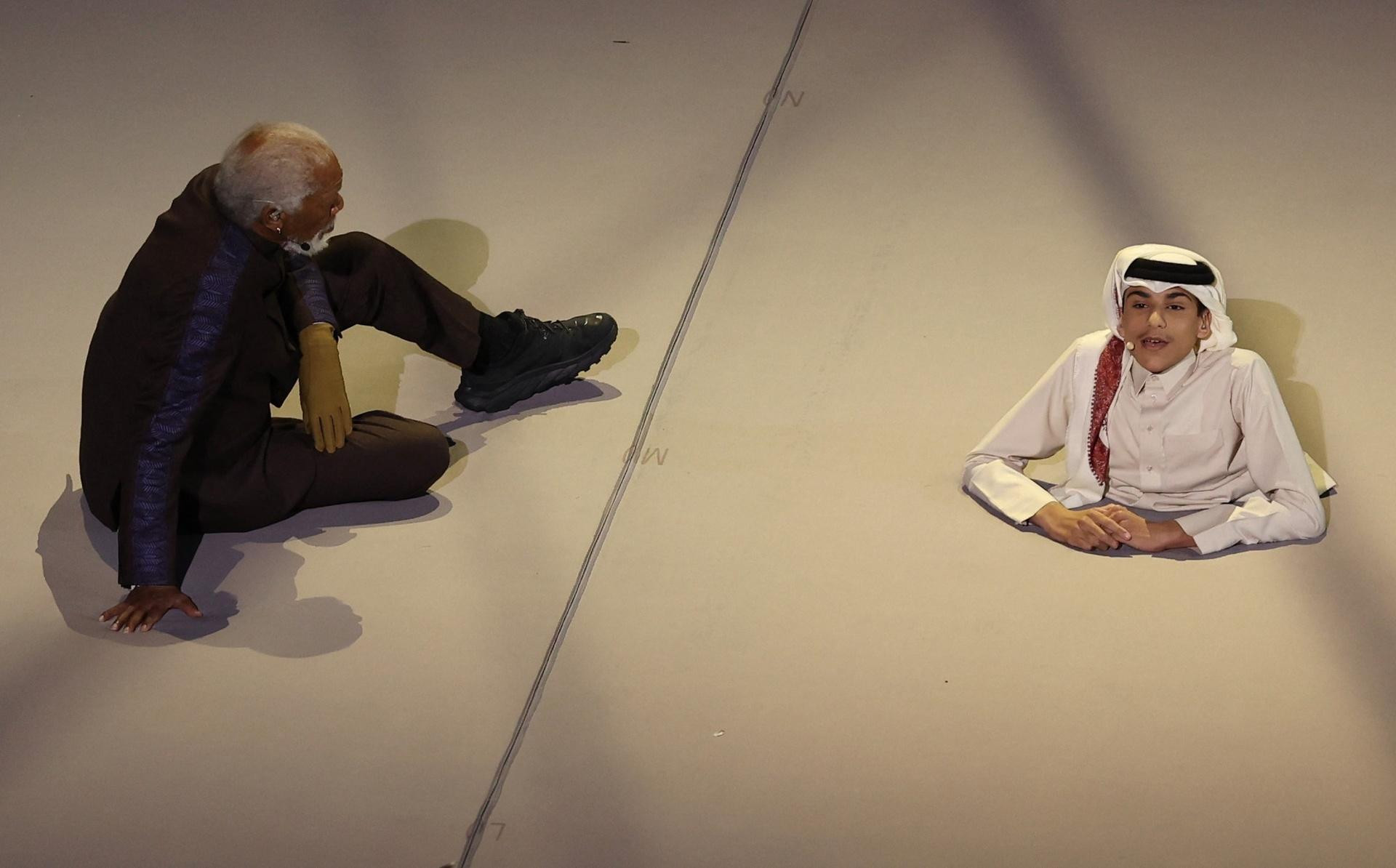 Câu chuyện đầy cảm hứng của diễn viên Morgan Freeman và Qatar Ghanim Al Muftah. (Ảnh: Reuters) Câu chuyện đầy cảm hứng của diễn viên Morgan Freeman và Qatar Ghanim Al Muftah. (Ảnh: Reuters)