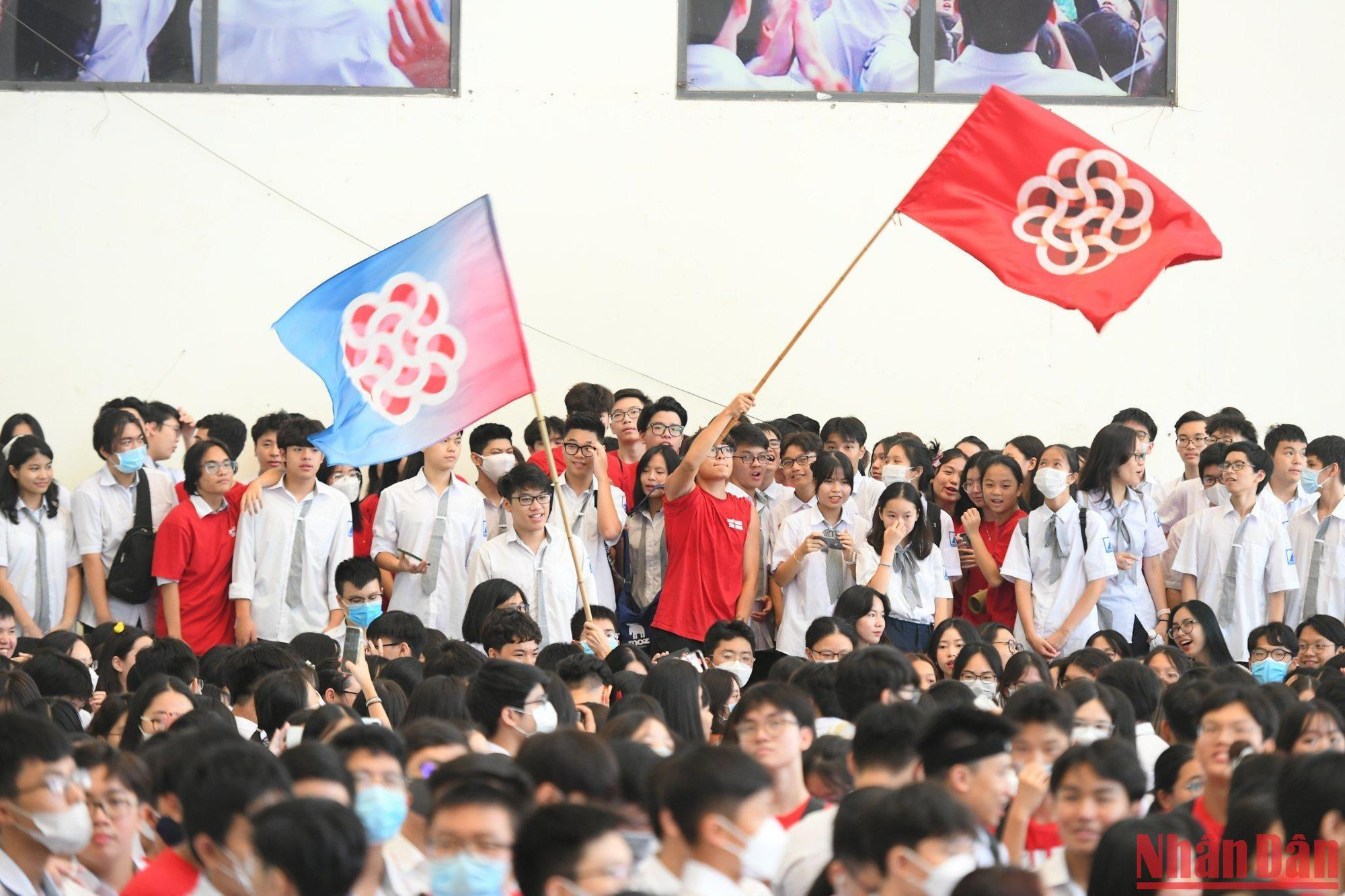 Lễ khai giảng sôi động của học sinh chuyên Hà Nội-Amsterdam. (Ảnh: Thành Đạt)